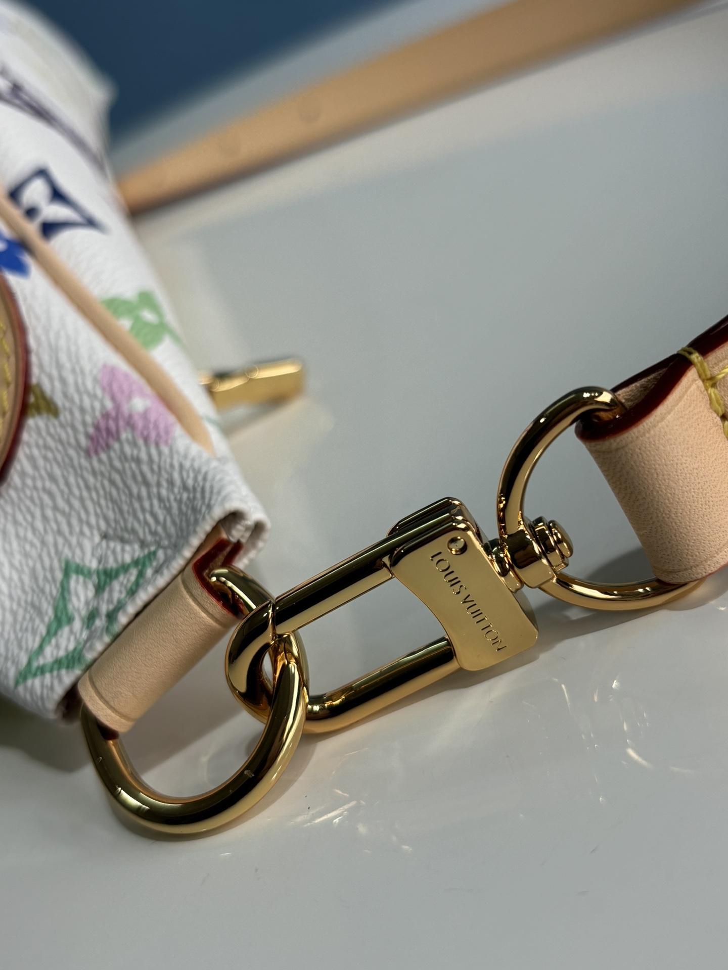 Louis Vuitton Hot New Product-89