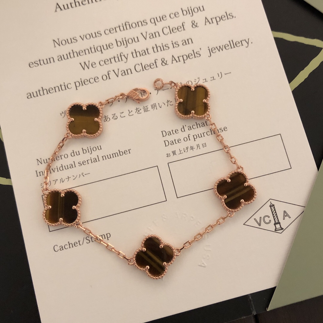 Van Cleef & Arpels Bracelet-35