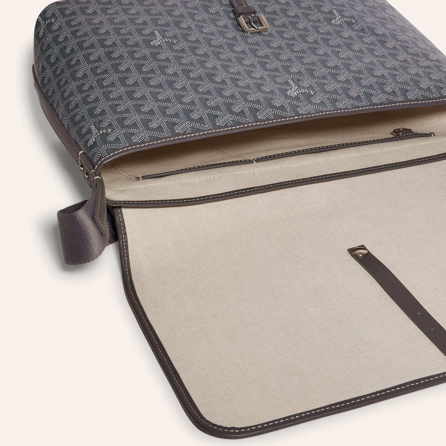 Capetien MM Messenger Bag