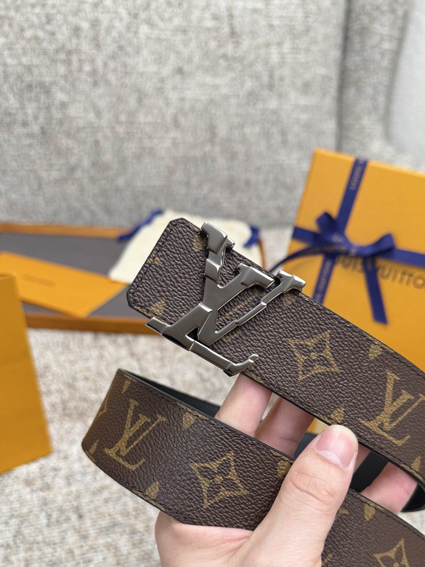 Lv belt-64