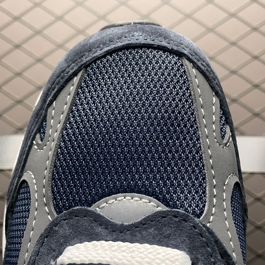 New Balance Sneakers-46