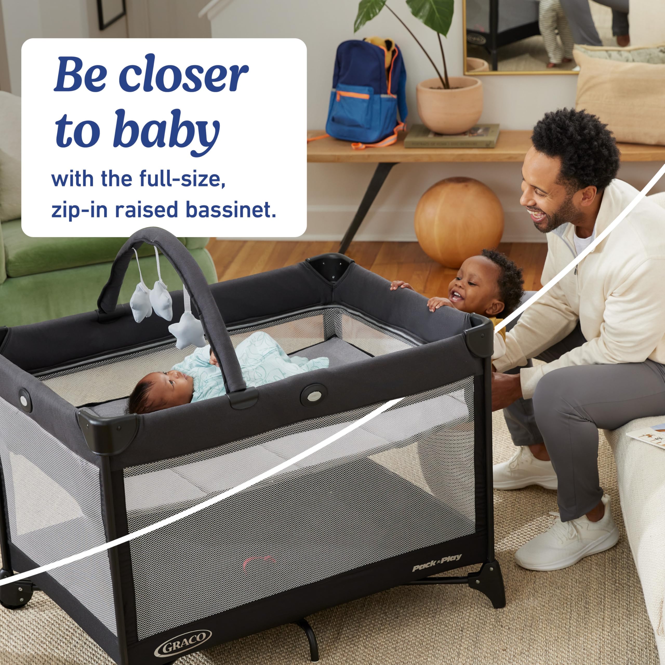 GRACO On The Go Zip Pack 'n Play with Bassinet & Playpen