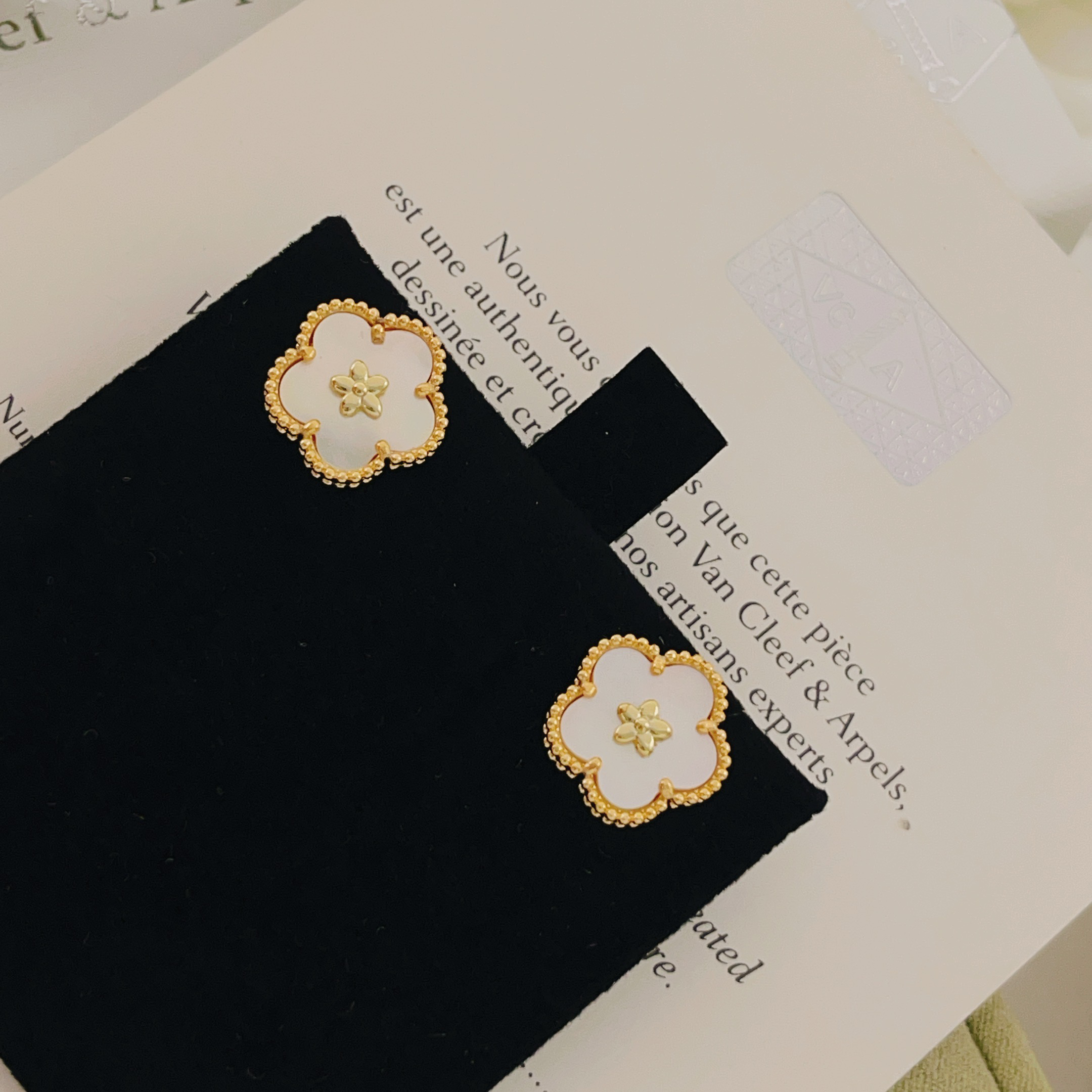 Van Cleef & Arpels earring-5