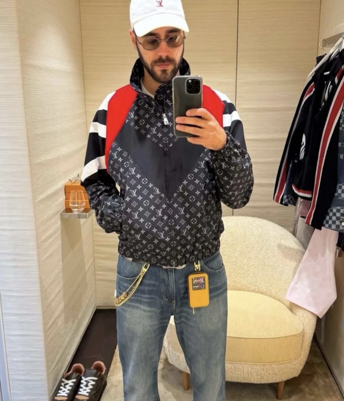 LV Clothing-319
