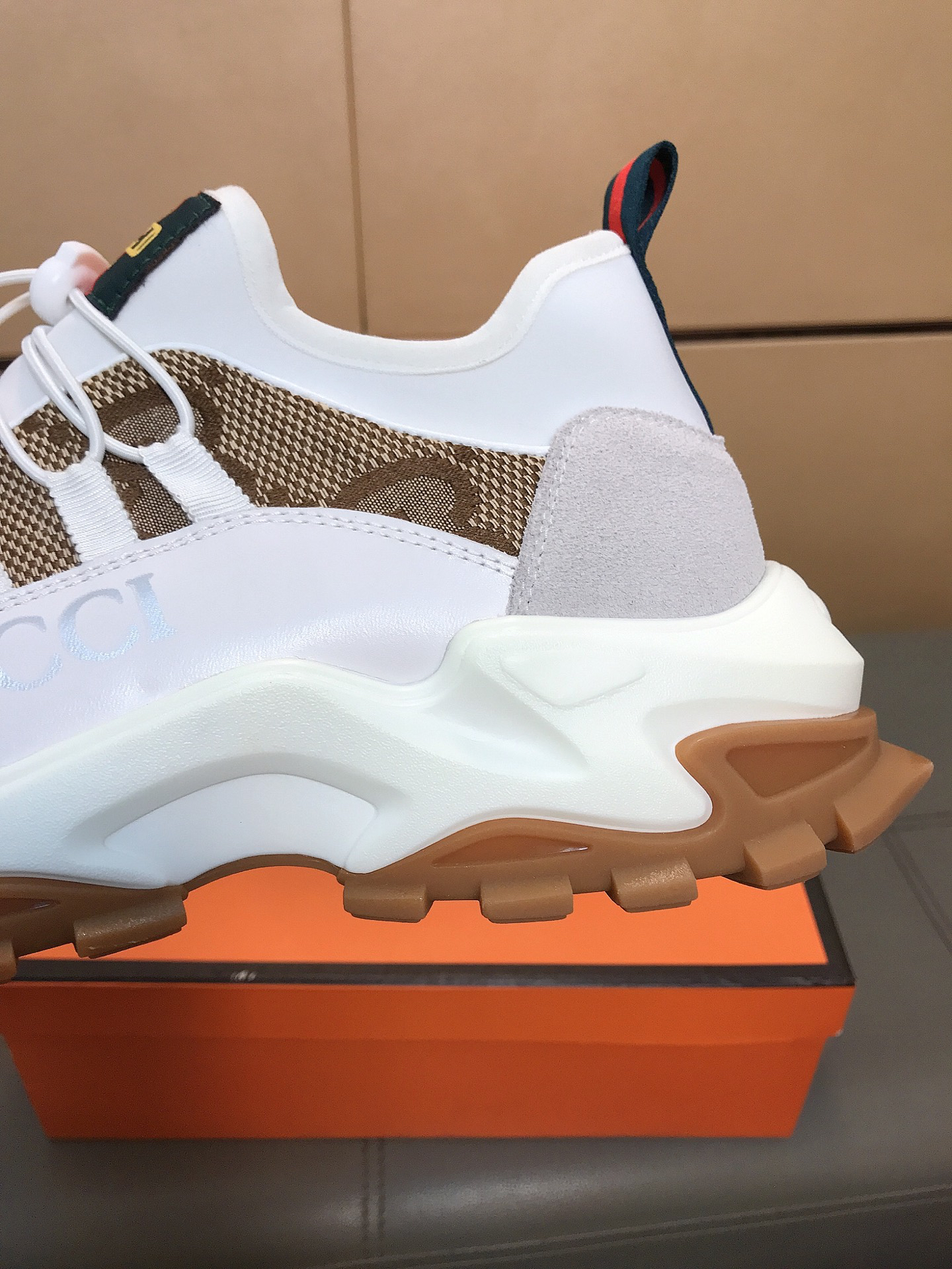 Gucci Sneakers-192