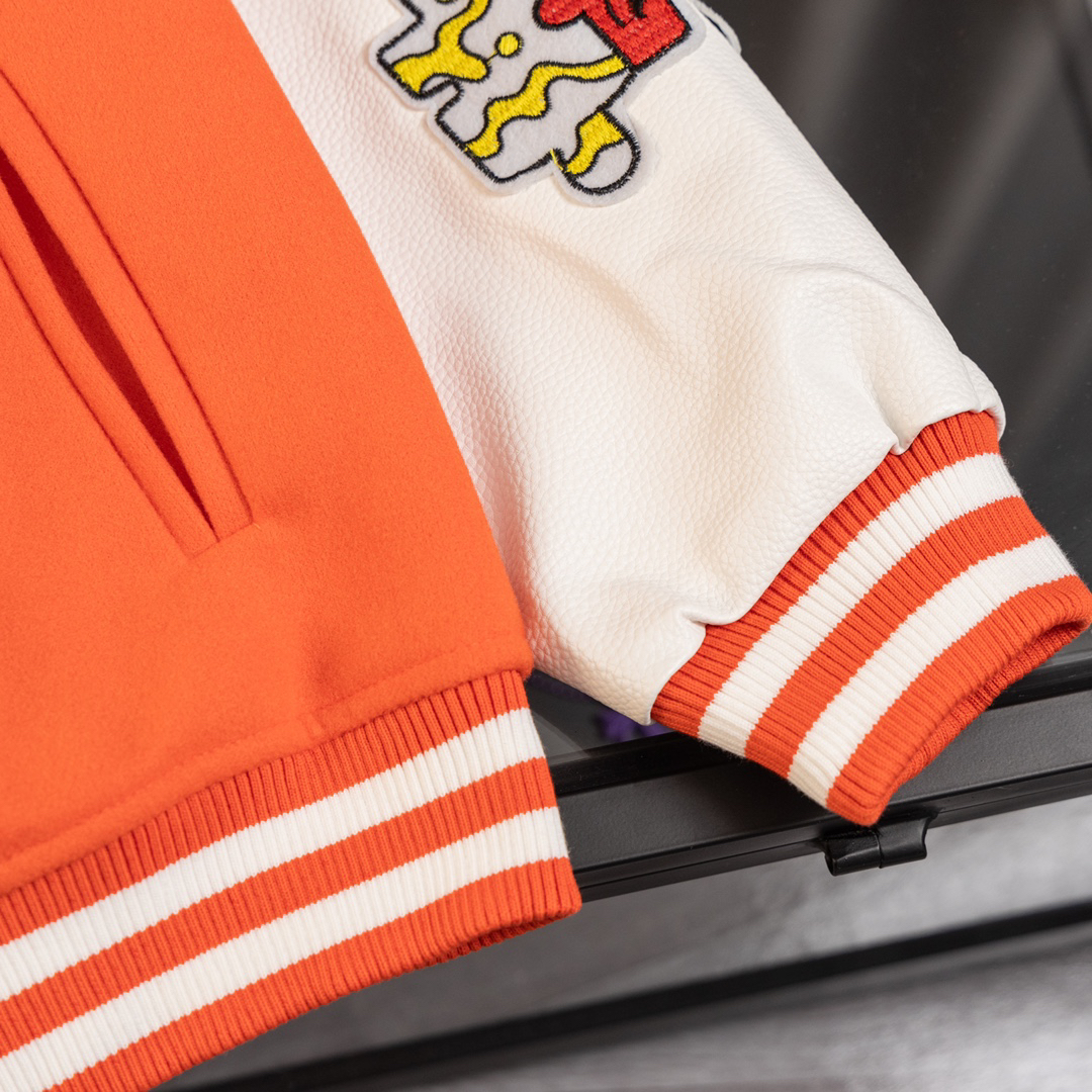 LV Clothing-307