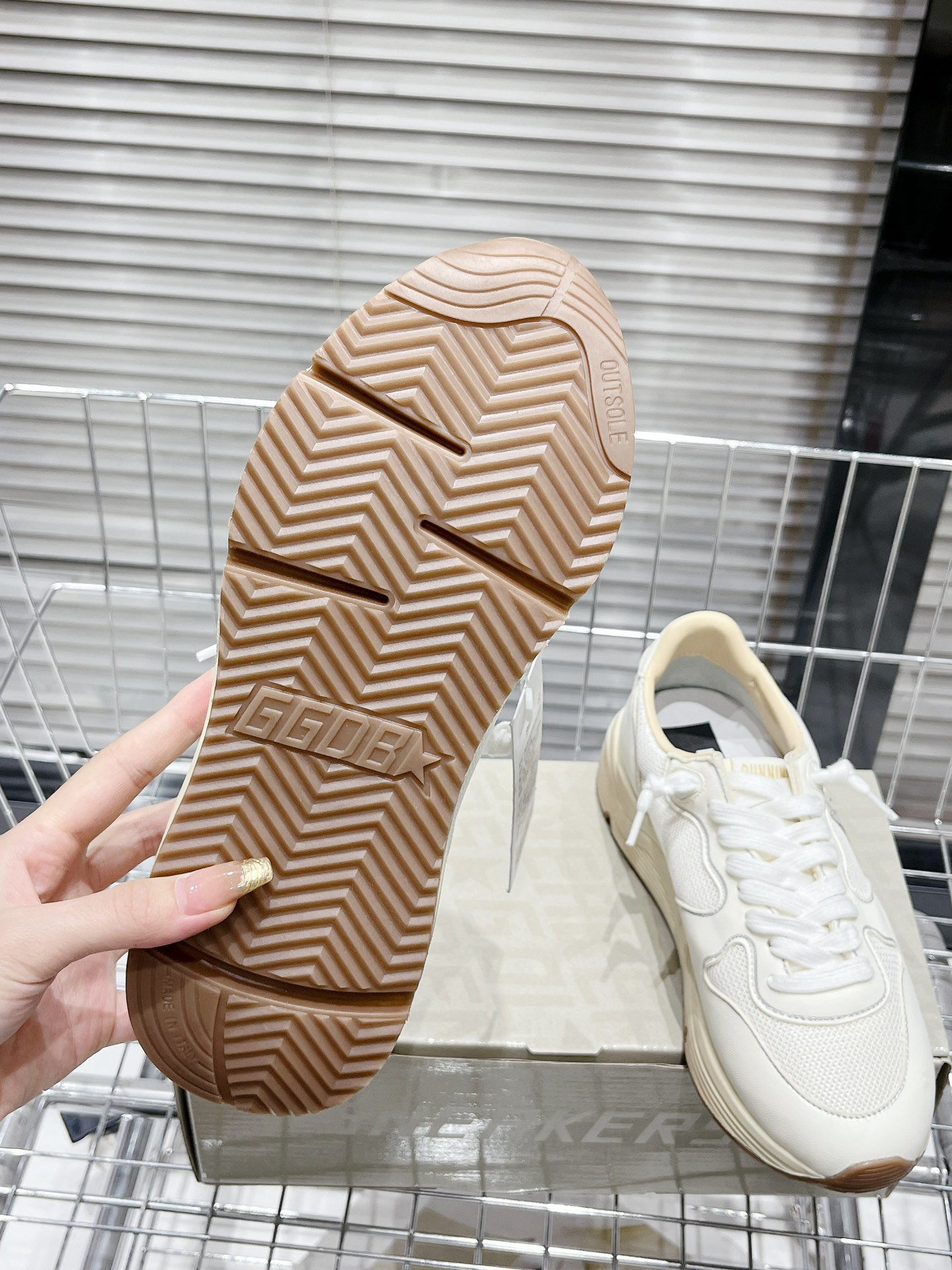Golden Goose Sneakers-44