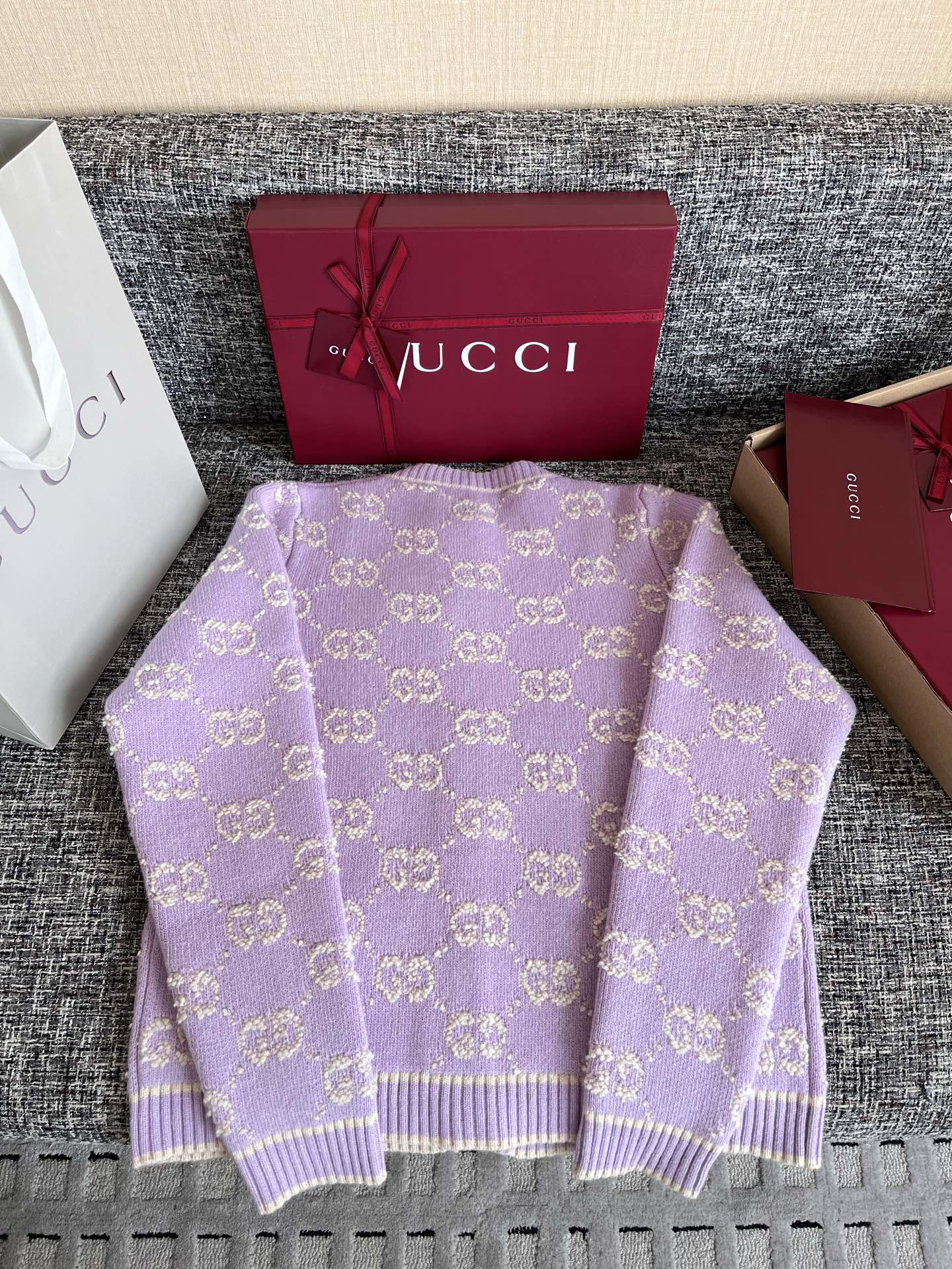 Gucci Clothing-233