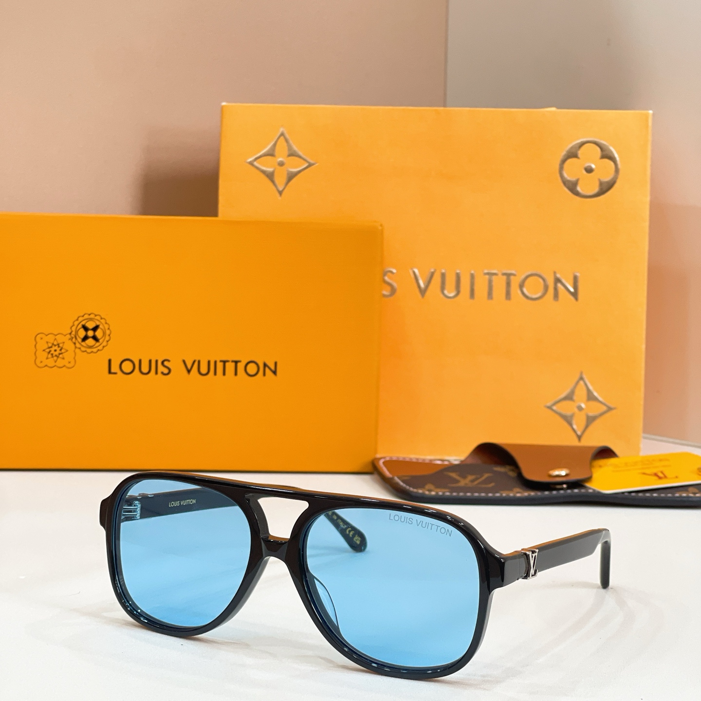 LV glasses-43
