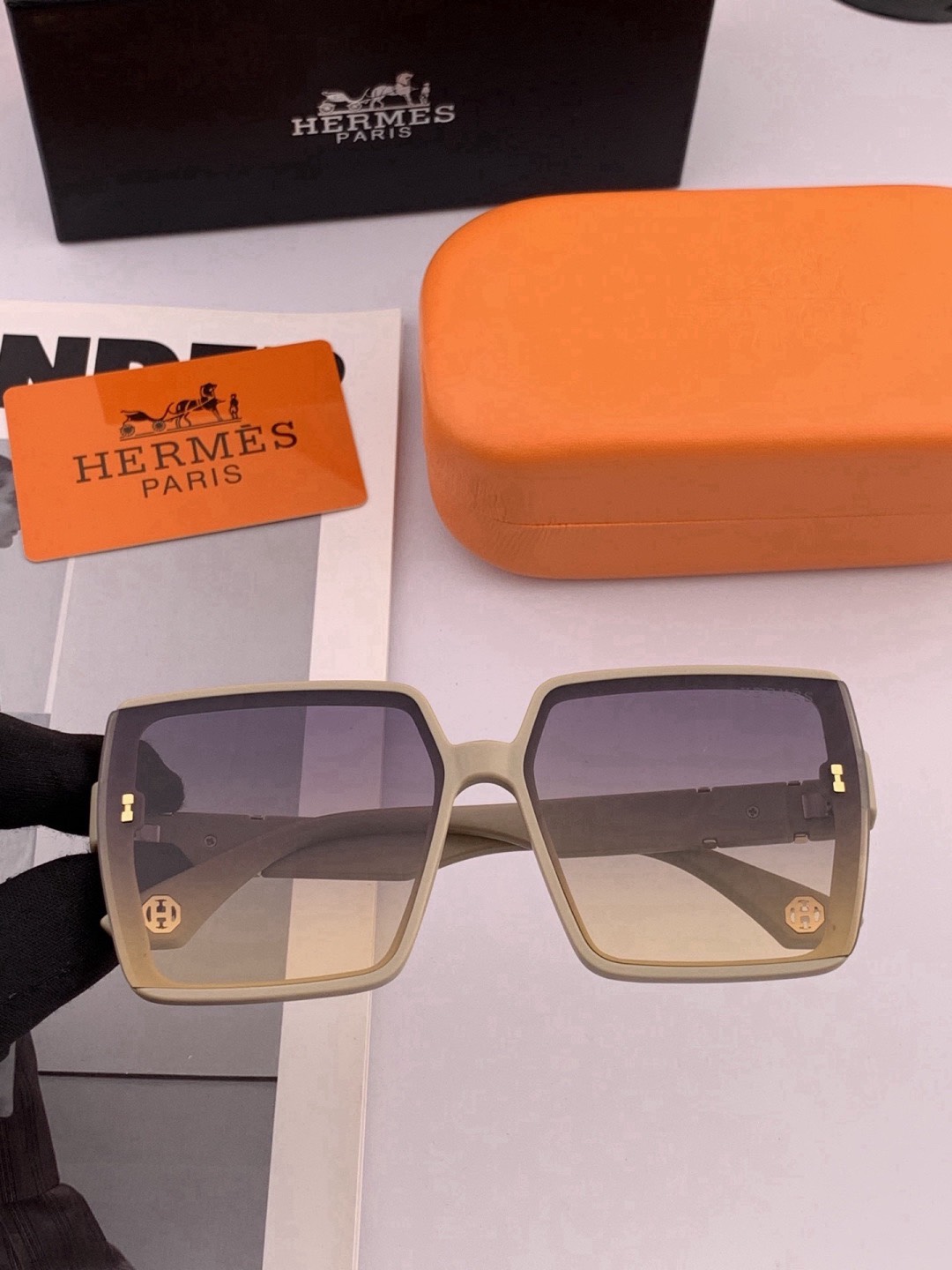 Hermes glasses-15