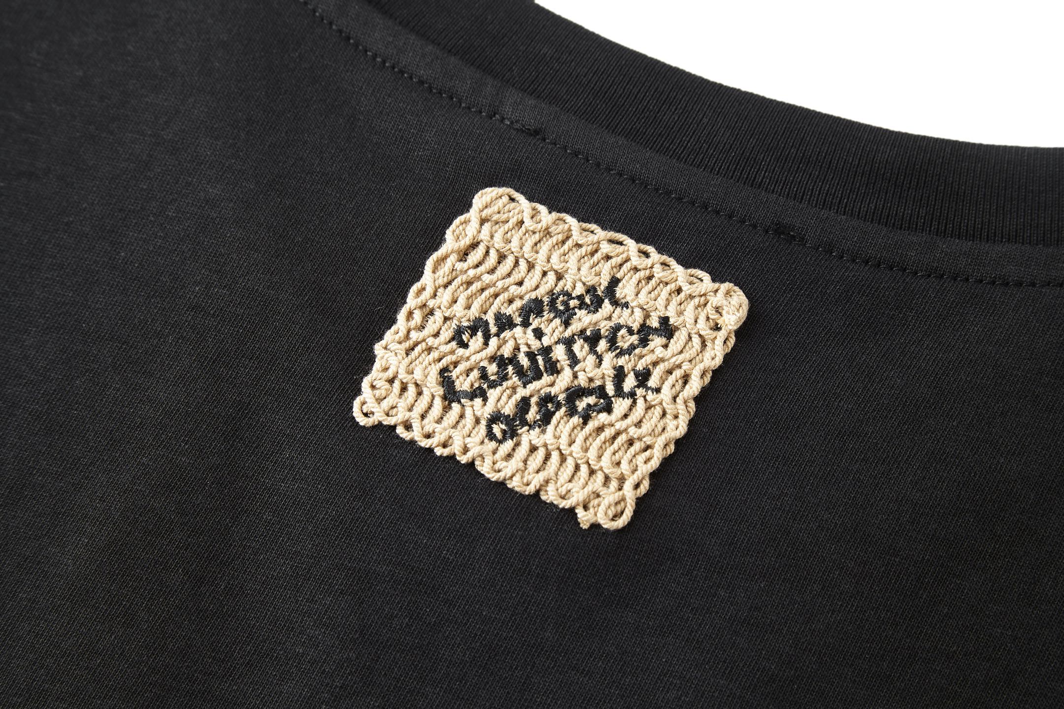 LV clothing-193