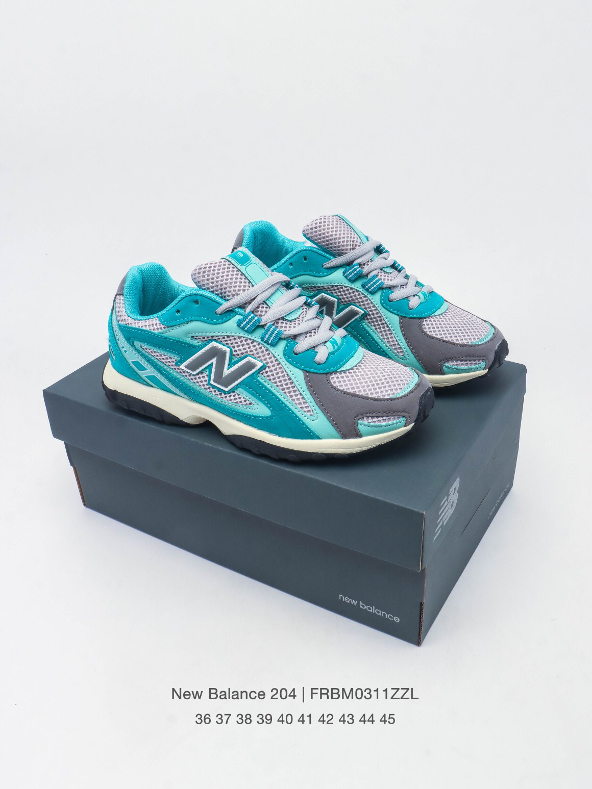 New Balance Sneakers-326