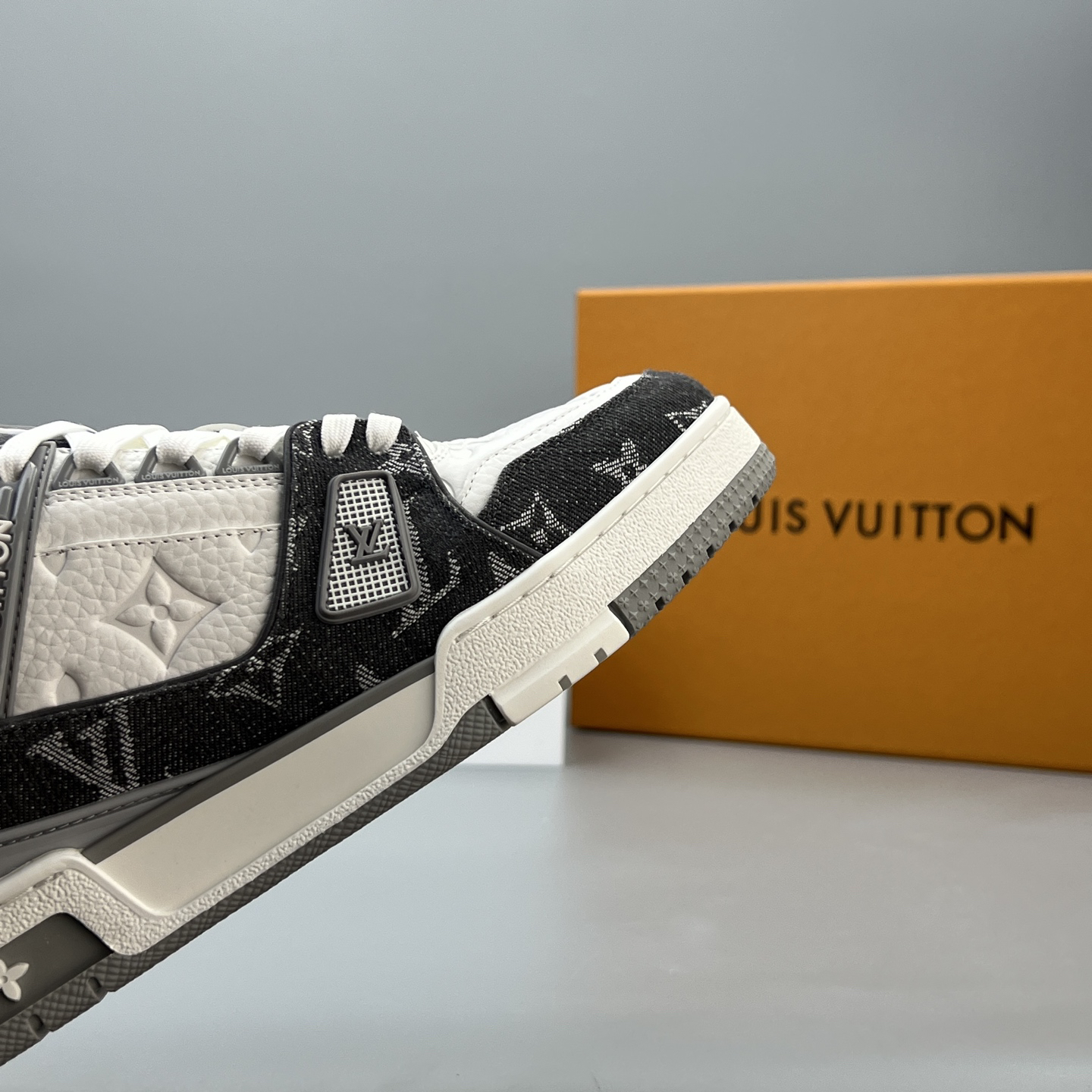 Lv Sneakers-138