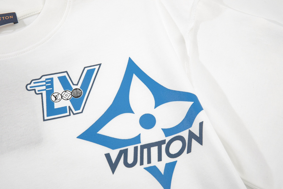LV clothing-80