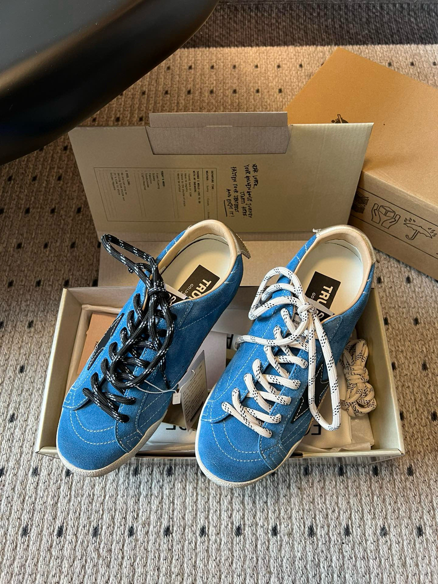 Golden Goose Sneakers-55