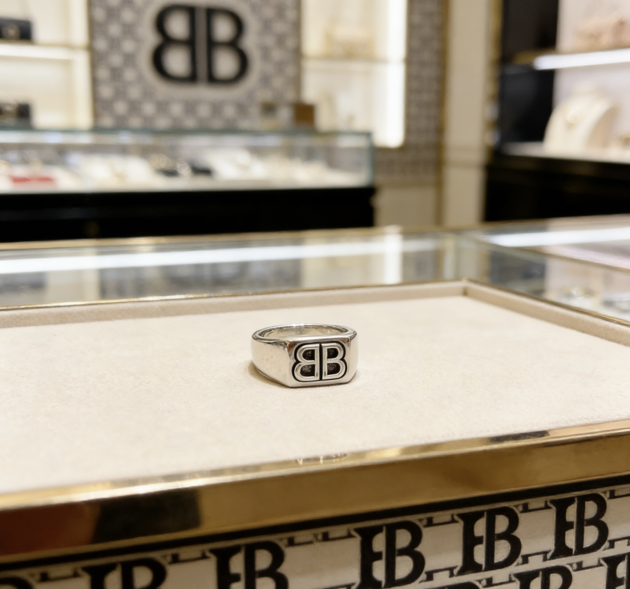Balenciaga ring-2