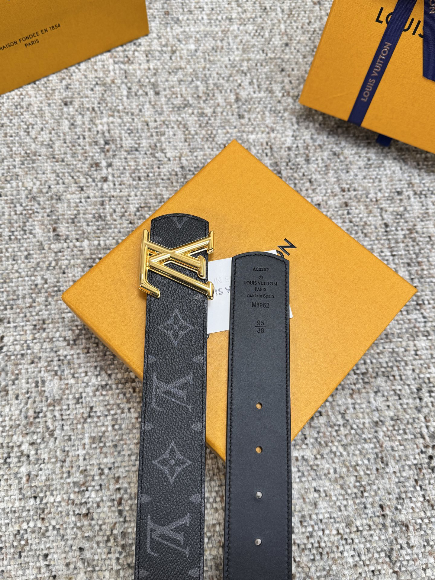 Lv belt-41