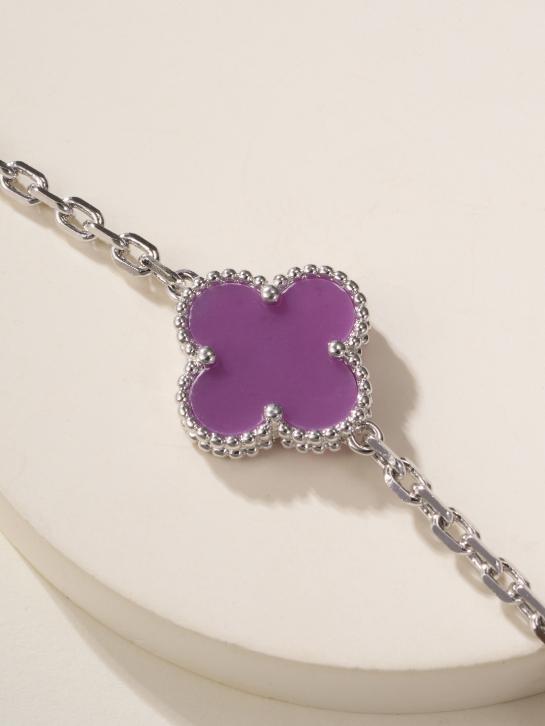Van Cleef & Arpels Bracelet-81