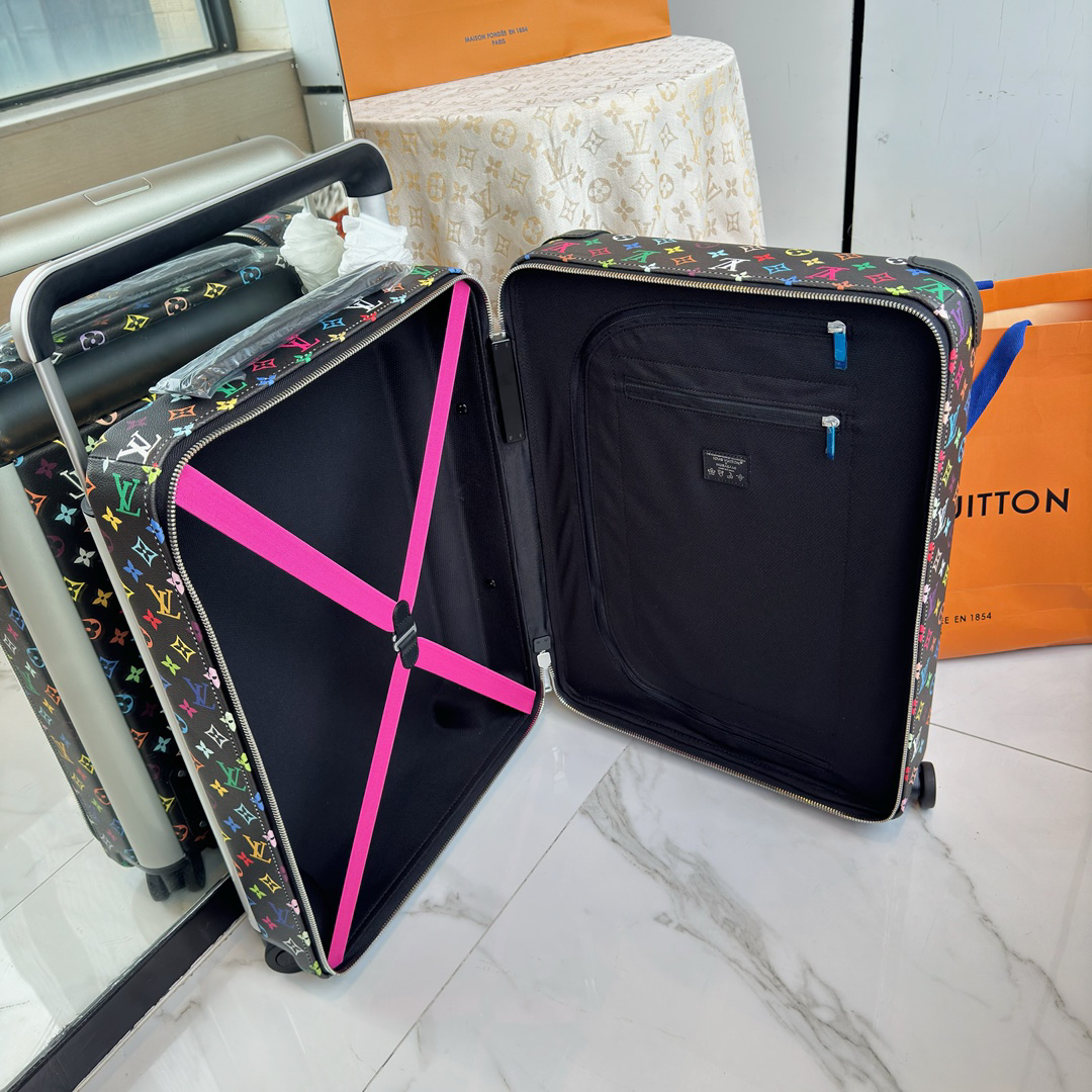 LV luggage-77