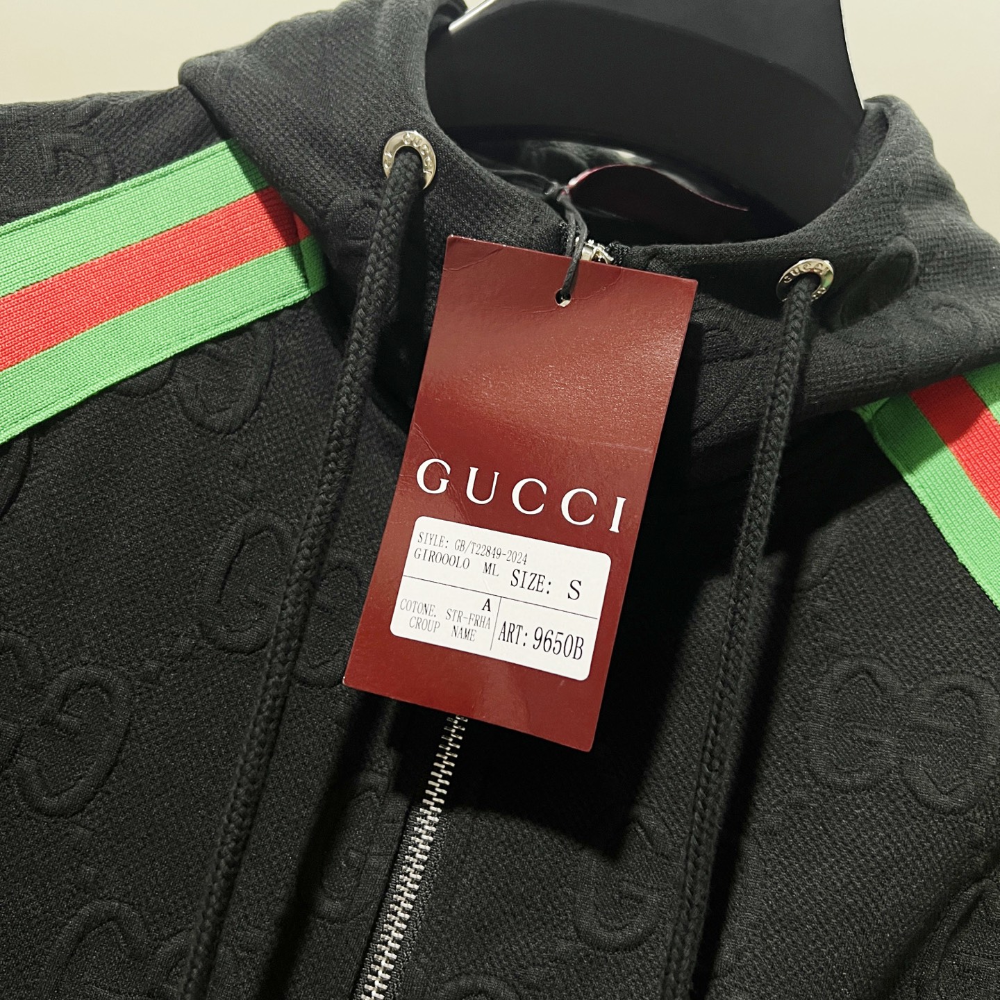 Gucci Clothing-327