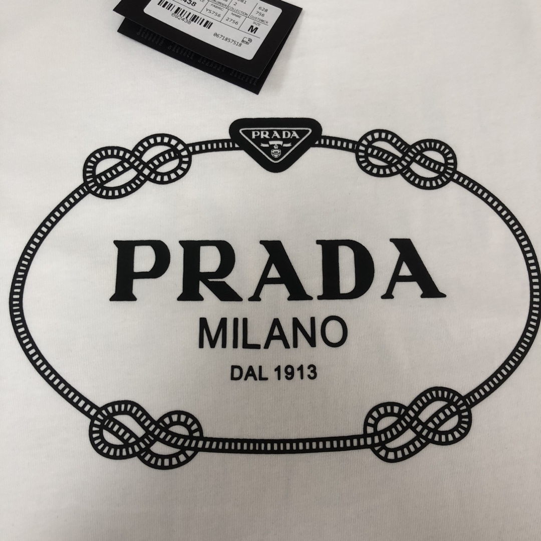 Prada clothing-273