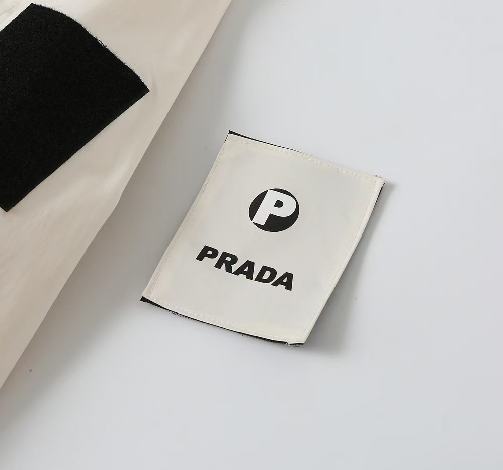 Prada Clothing-317