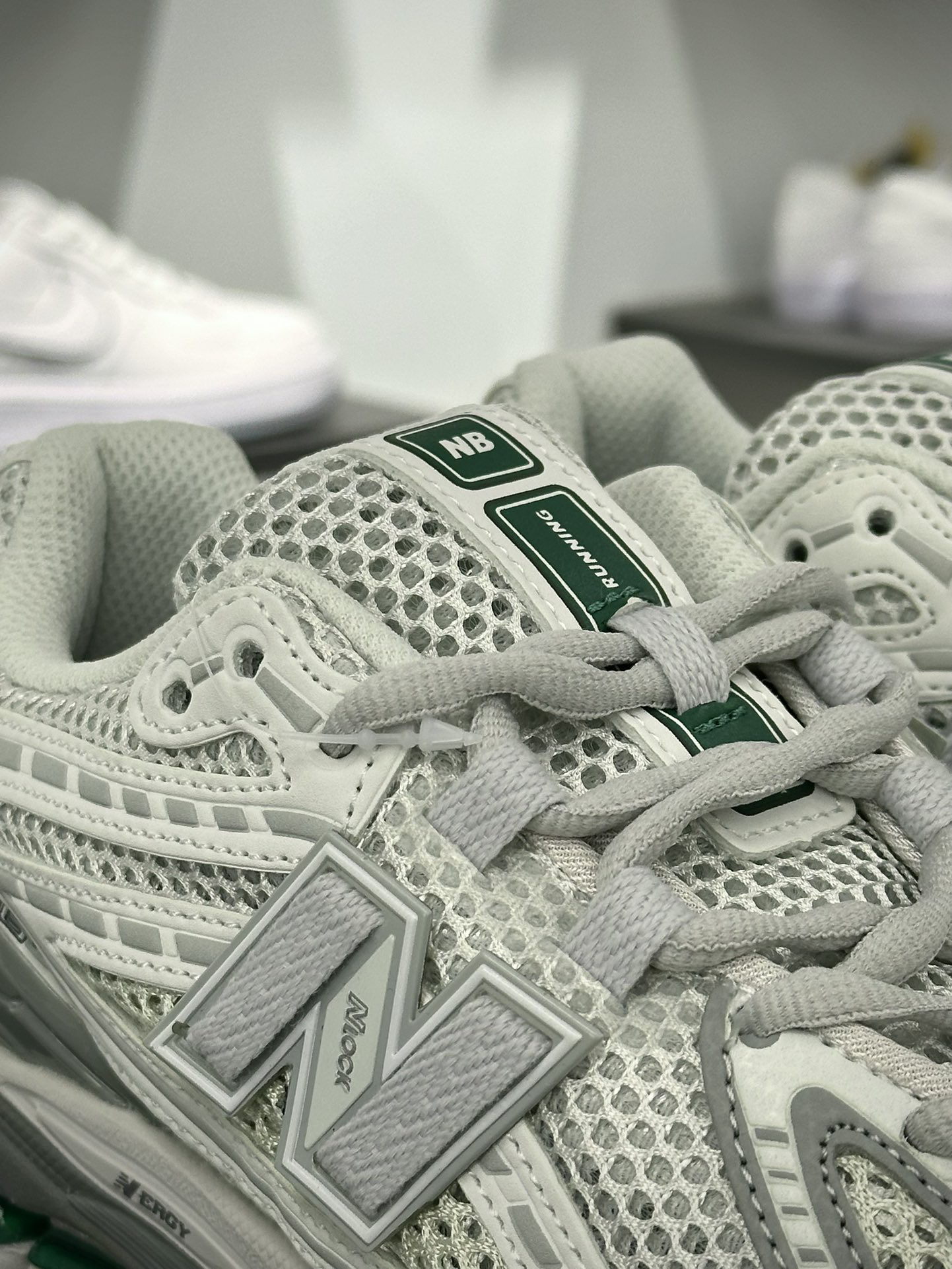 New Balance Sneakers-359