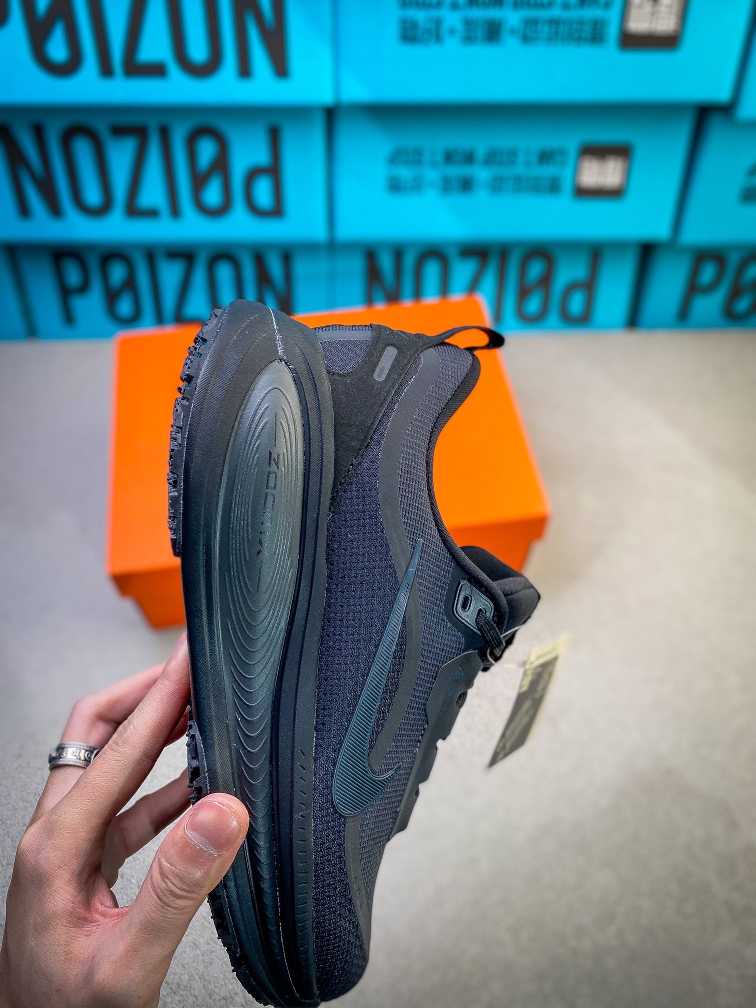 Nike Sneakers-208