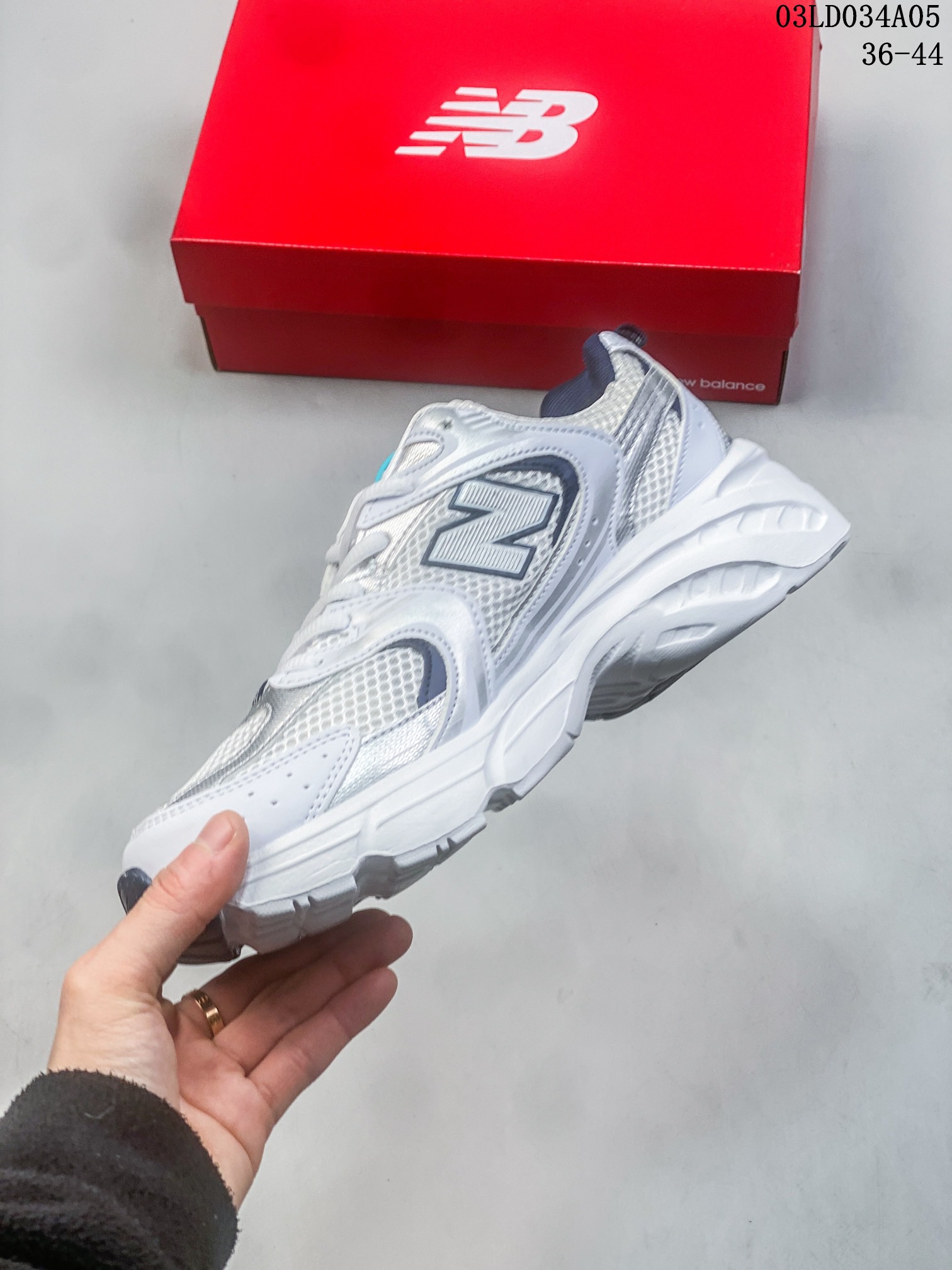 New Balance Sneakers-205