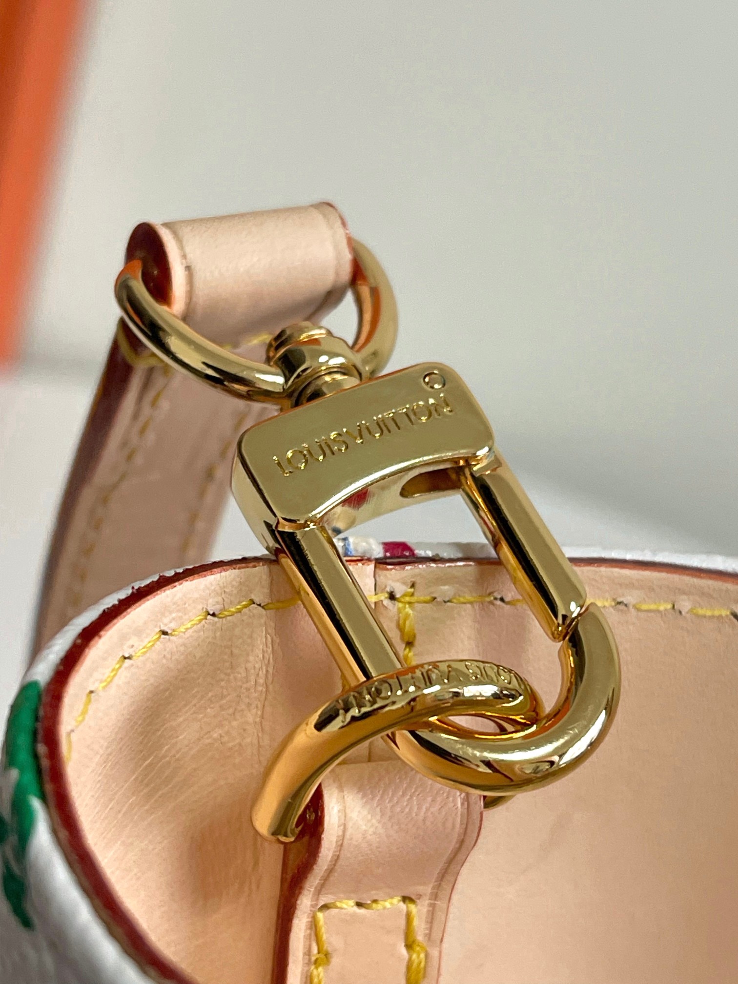 Louis Vuitton Hot New Product-108