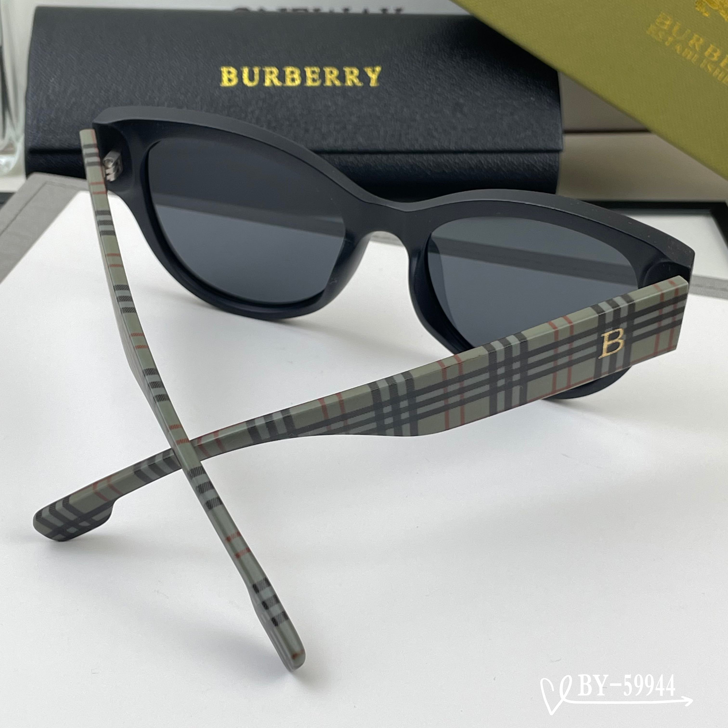 Burberry glasses-21