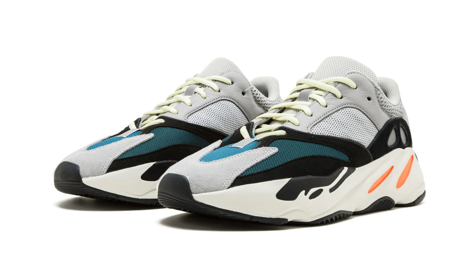 YEEZY BOOST 700 