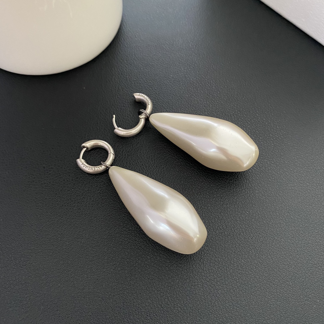Balenciaga earrings-1