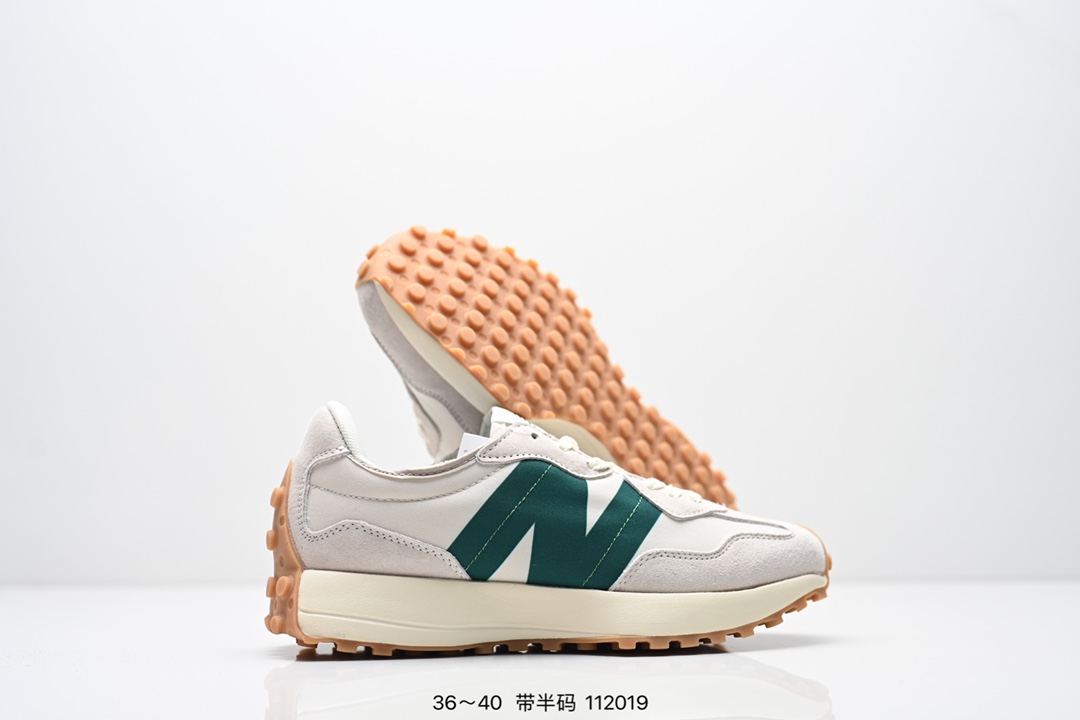 New Balance Sneakers-110