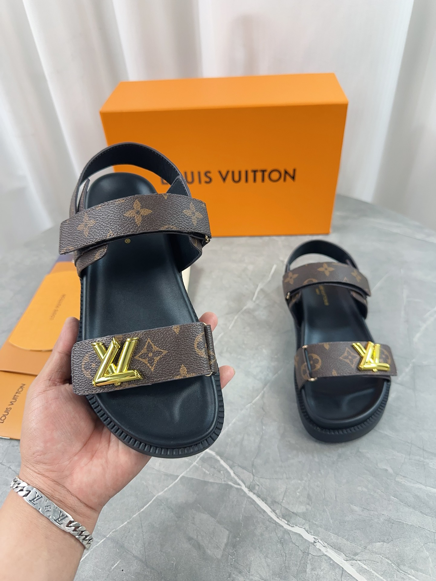 LV Summer footwear