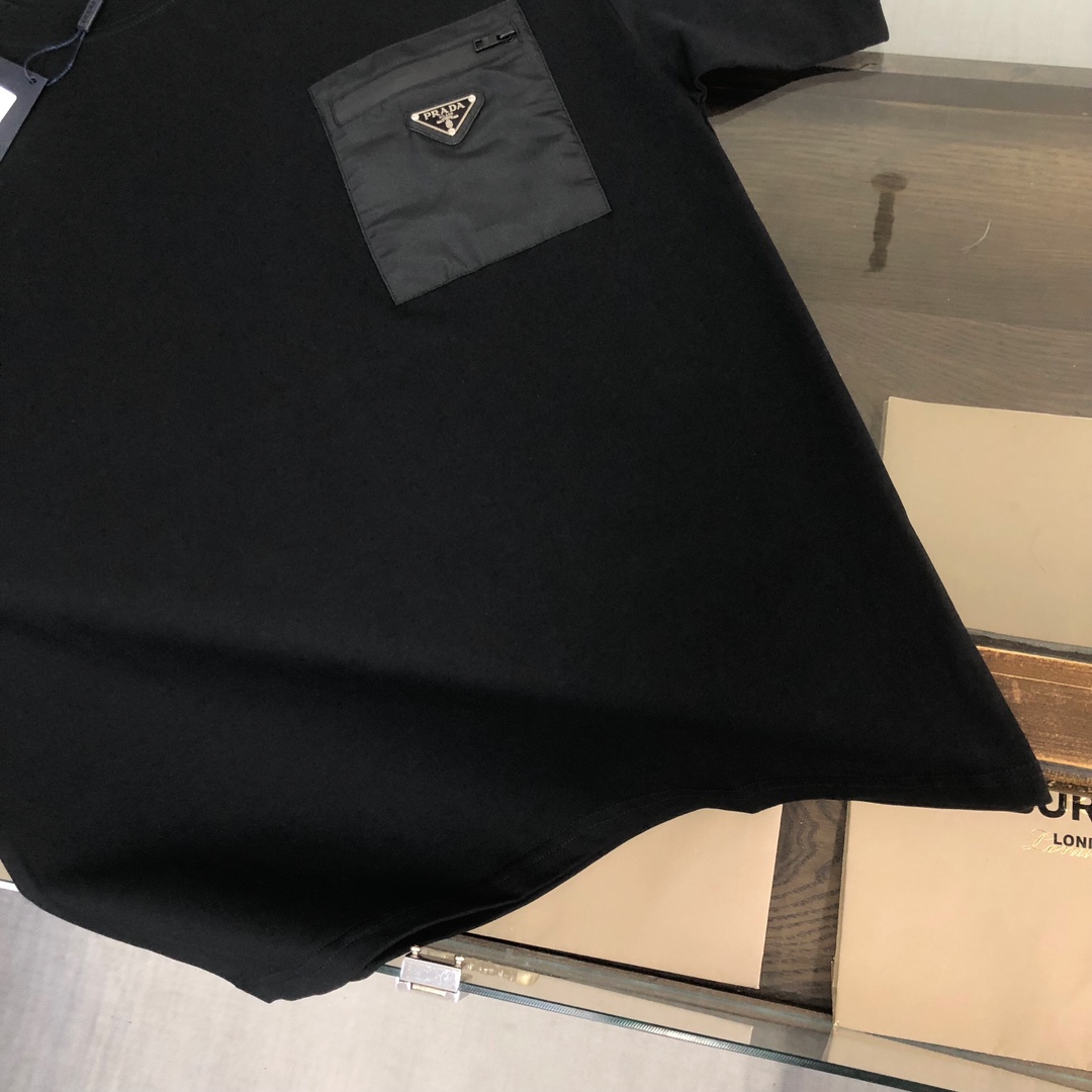 Prada clothing-280