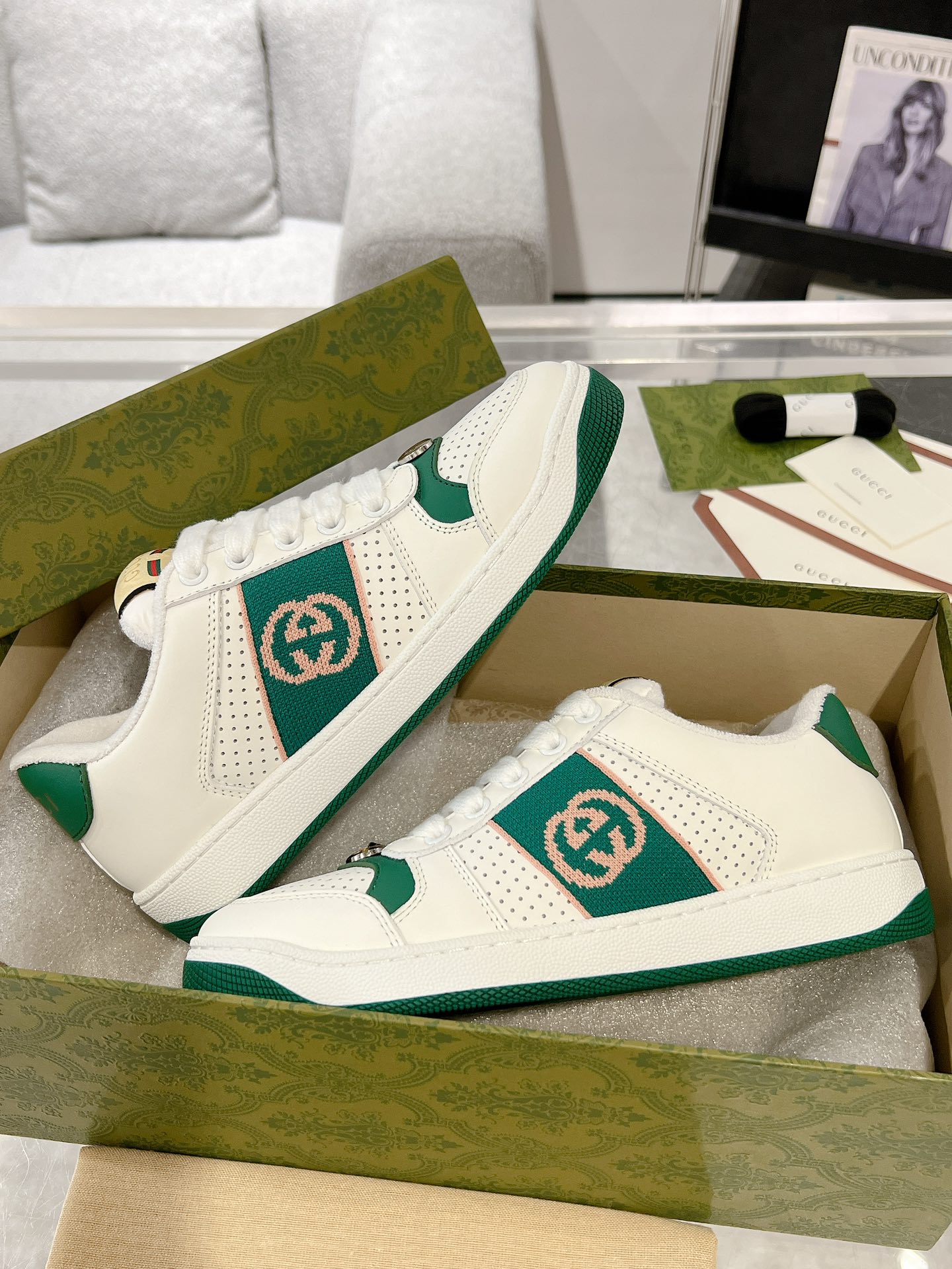 Gucci Sneakers-126