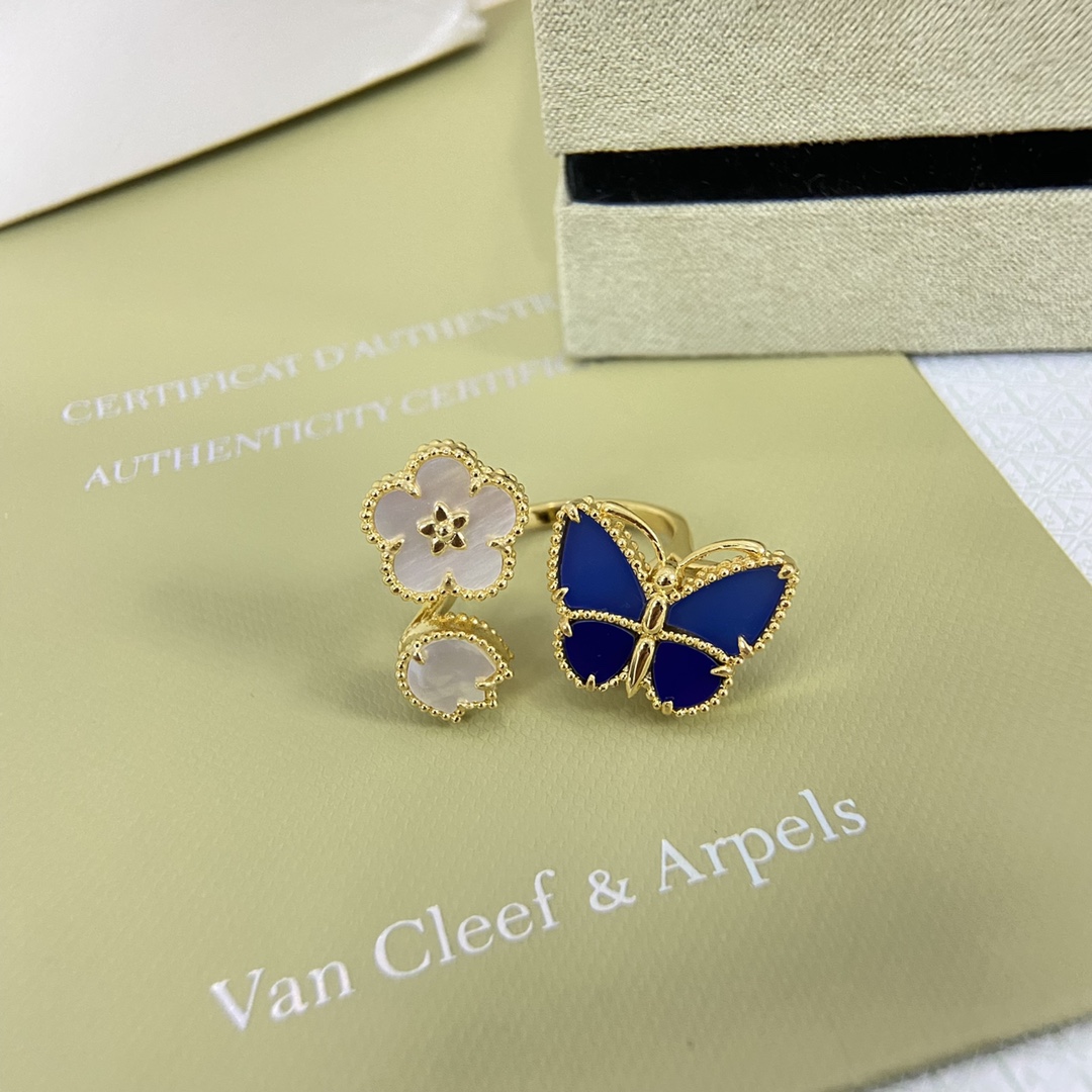 Van Cleef & Arpels ring-64