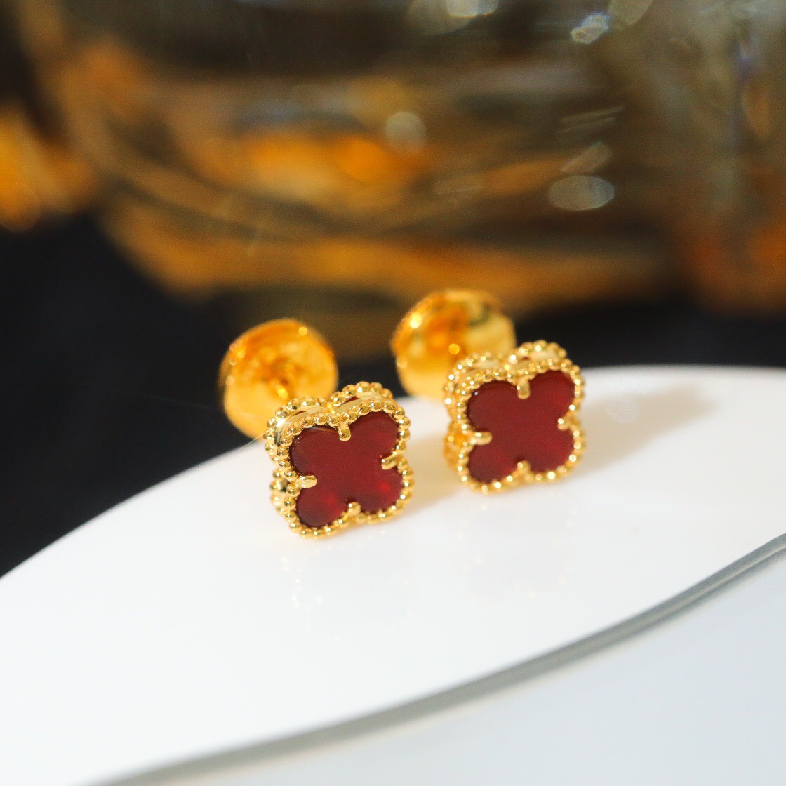 Van Cleef & Arpels earring-67