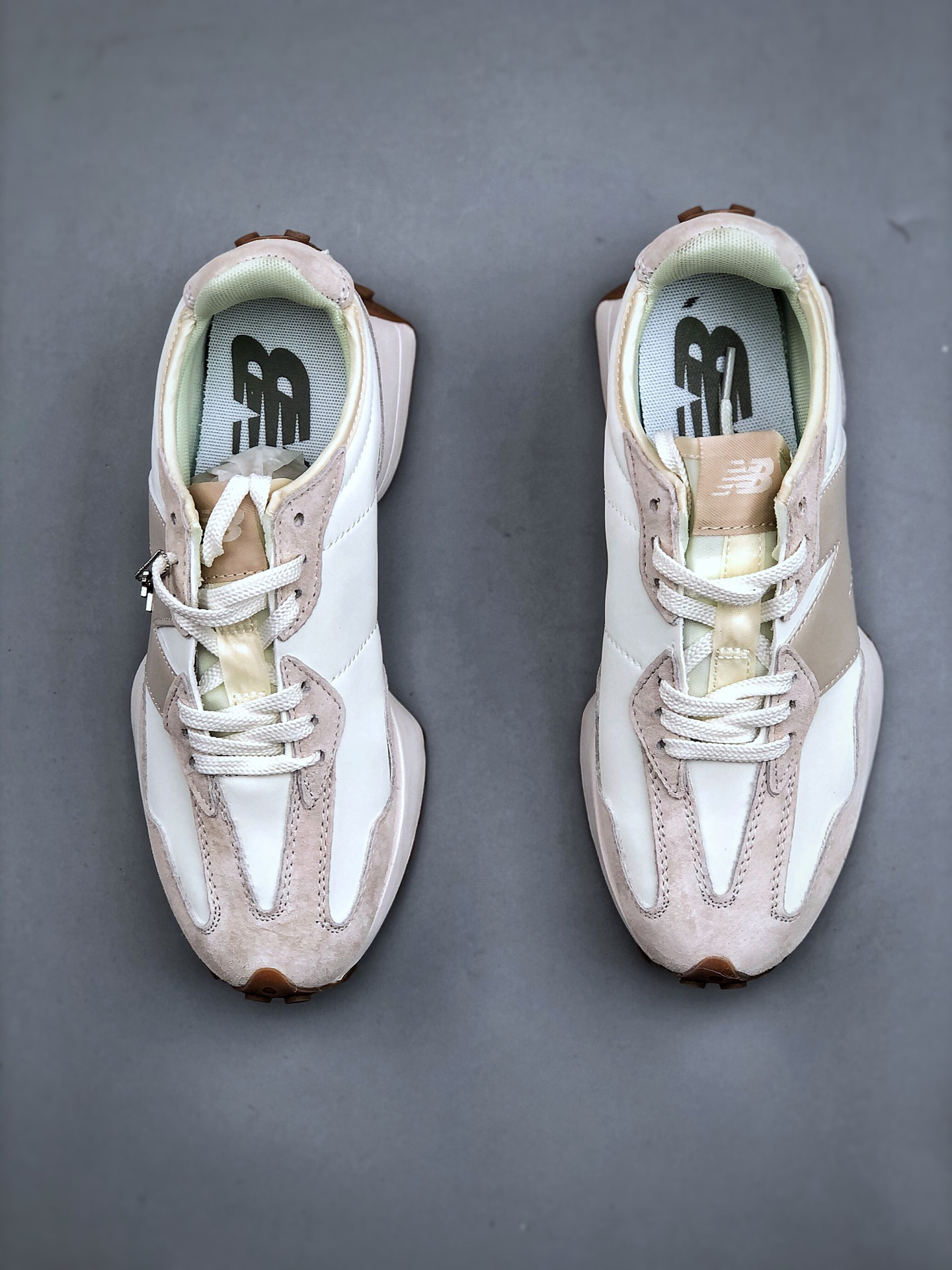 New Balance Sneakers-325