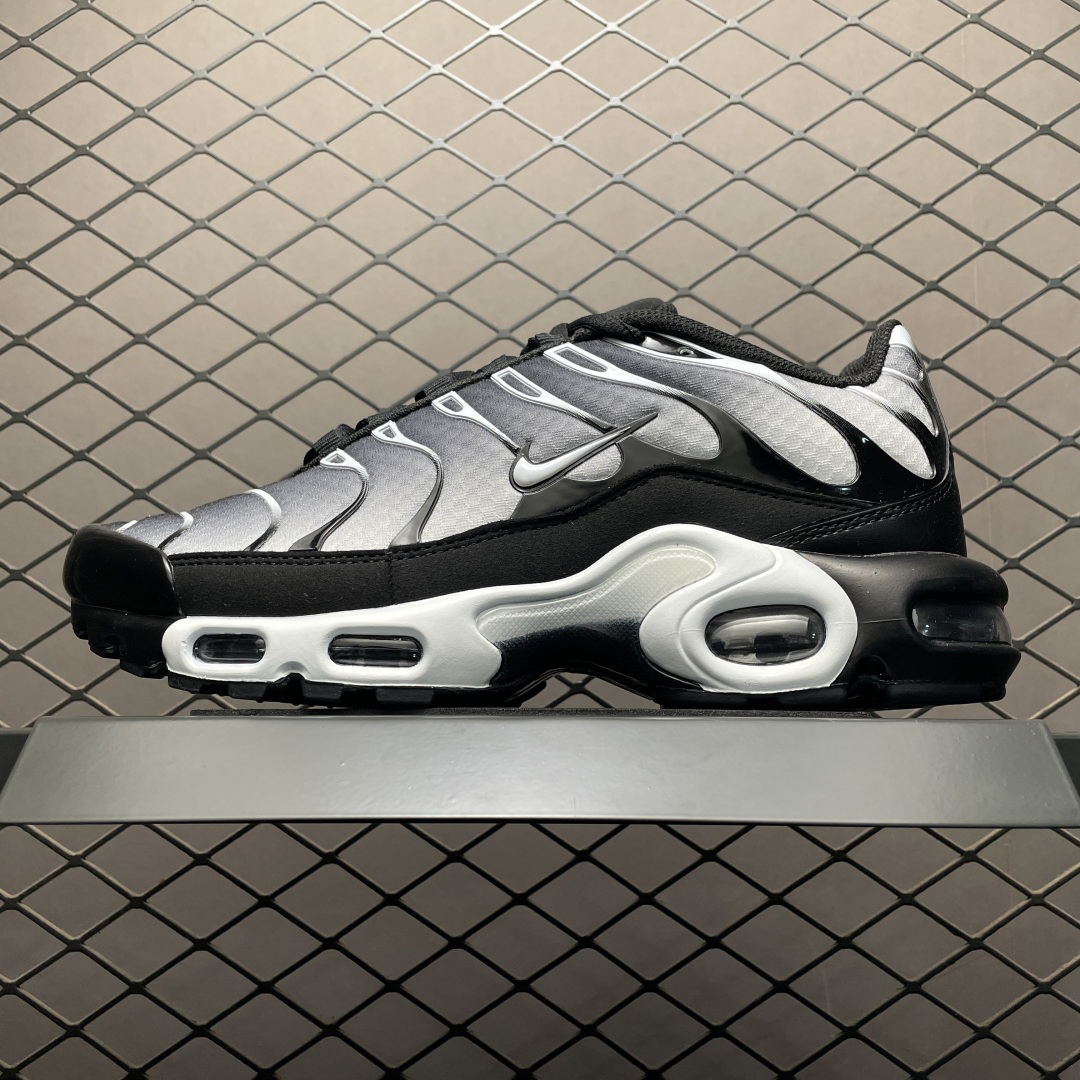 Nike Sneakers-127