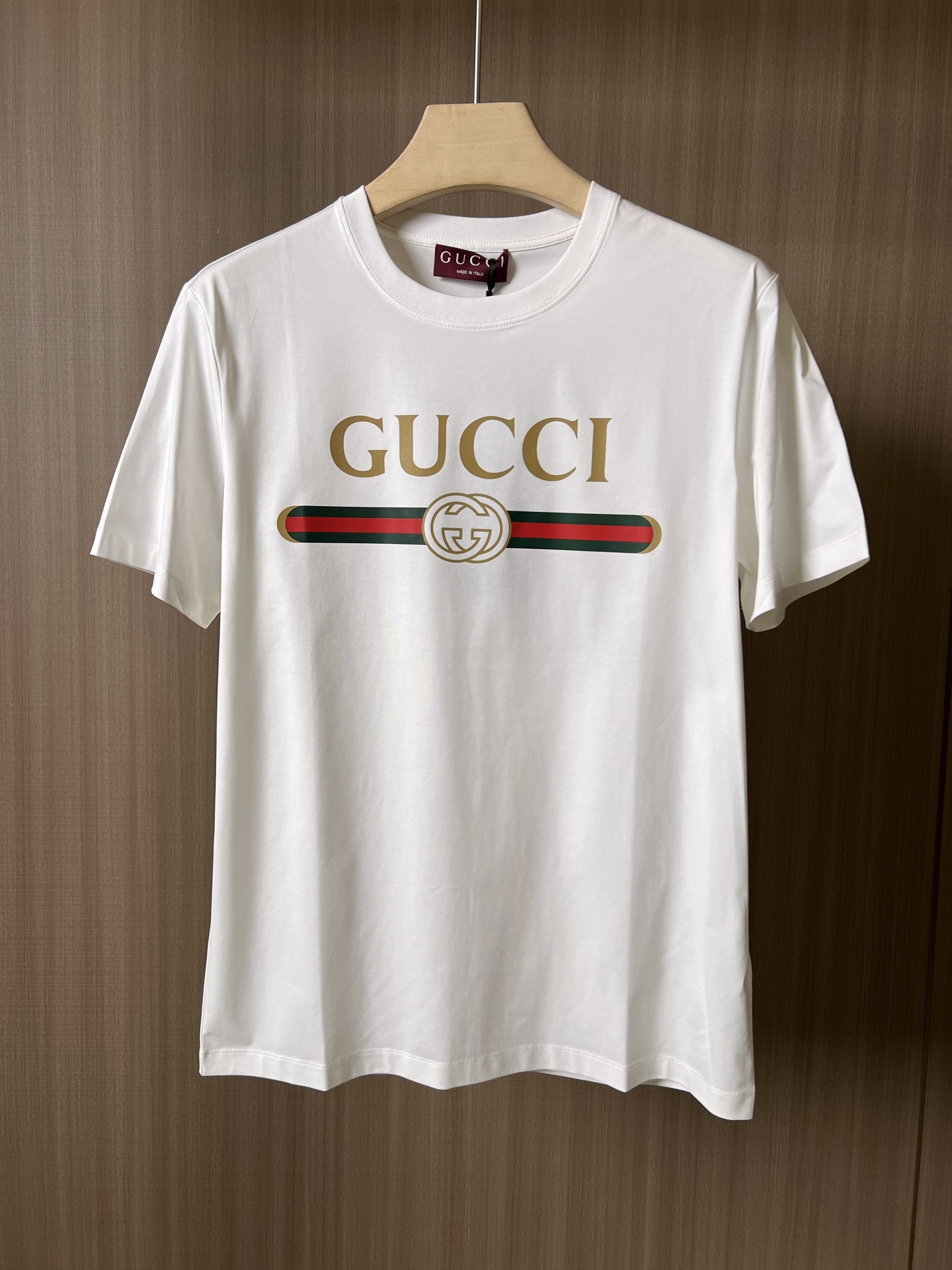 Gucci Clothing-211