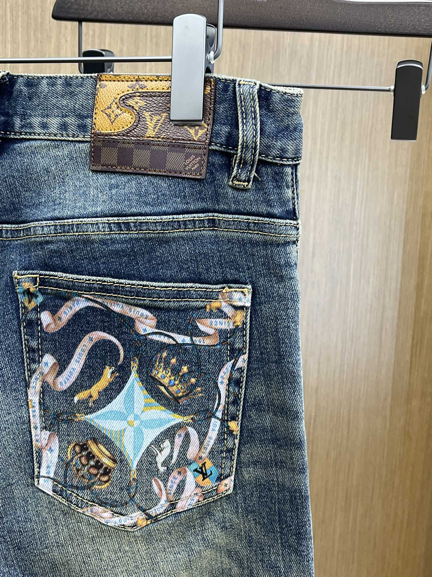 LV Clothing-19