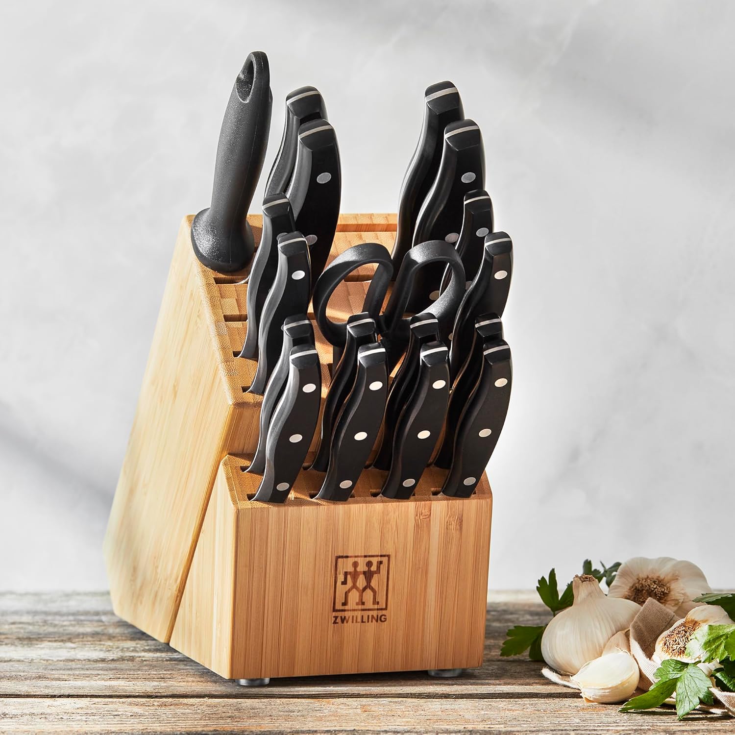 ZWILLING Twin Signature 19-Piece German Knife Set with Block, Made in Company-Owned German Factory with Special Formula Steel perfected for almost 300 Years