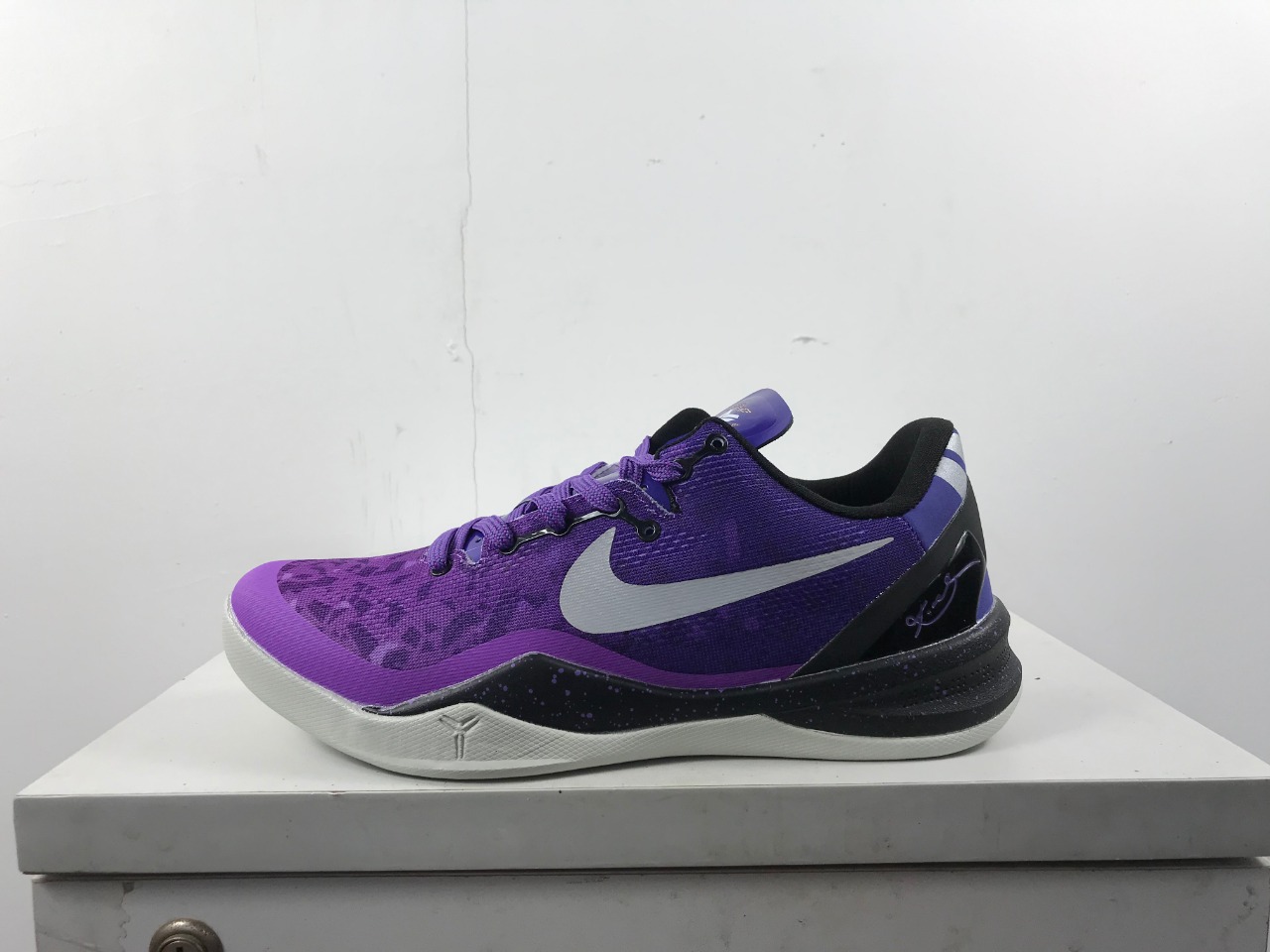 Nike Sneakers-335