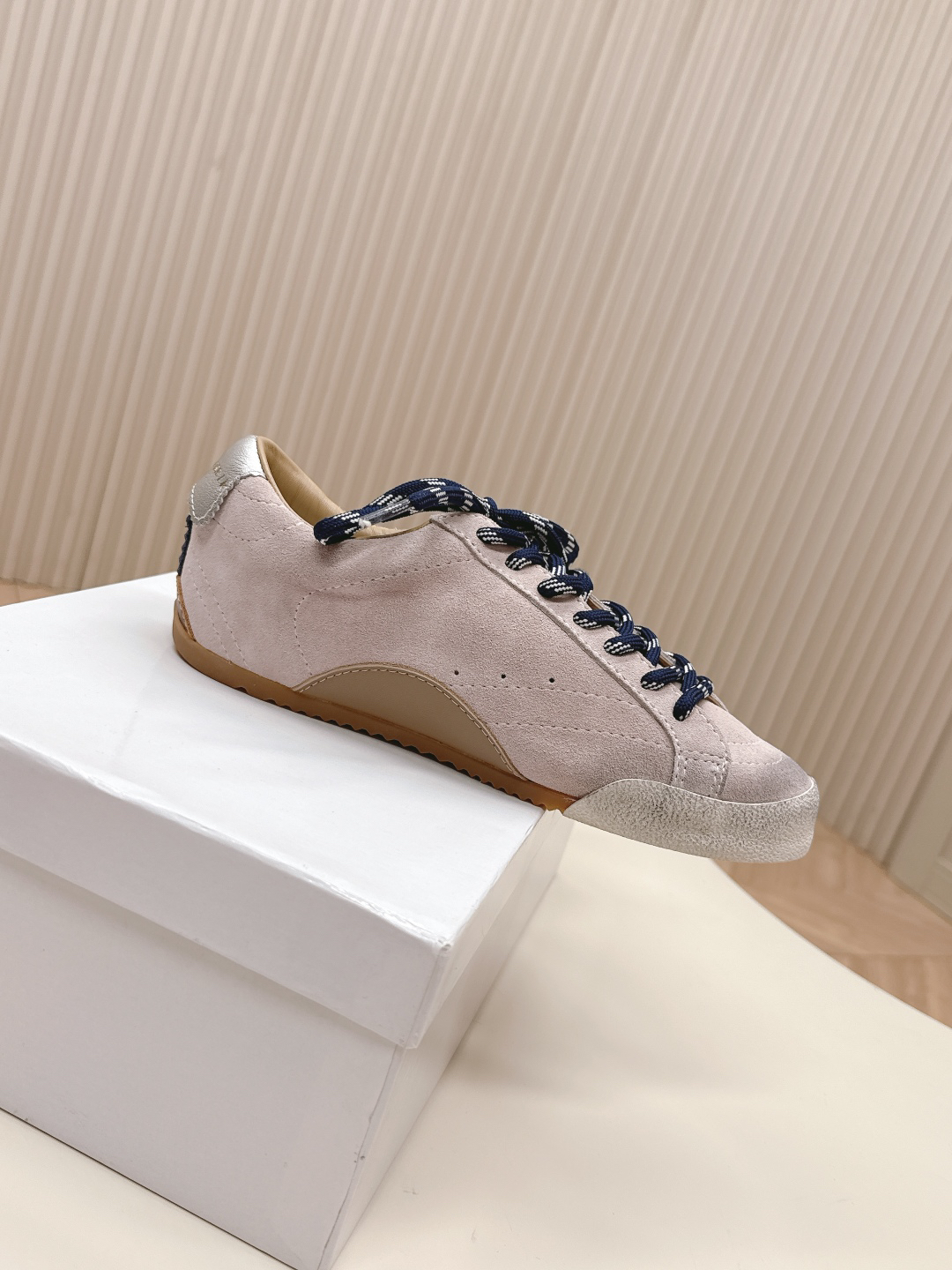 Golden Goose Sneakers-63