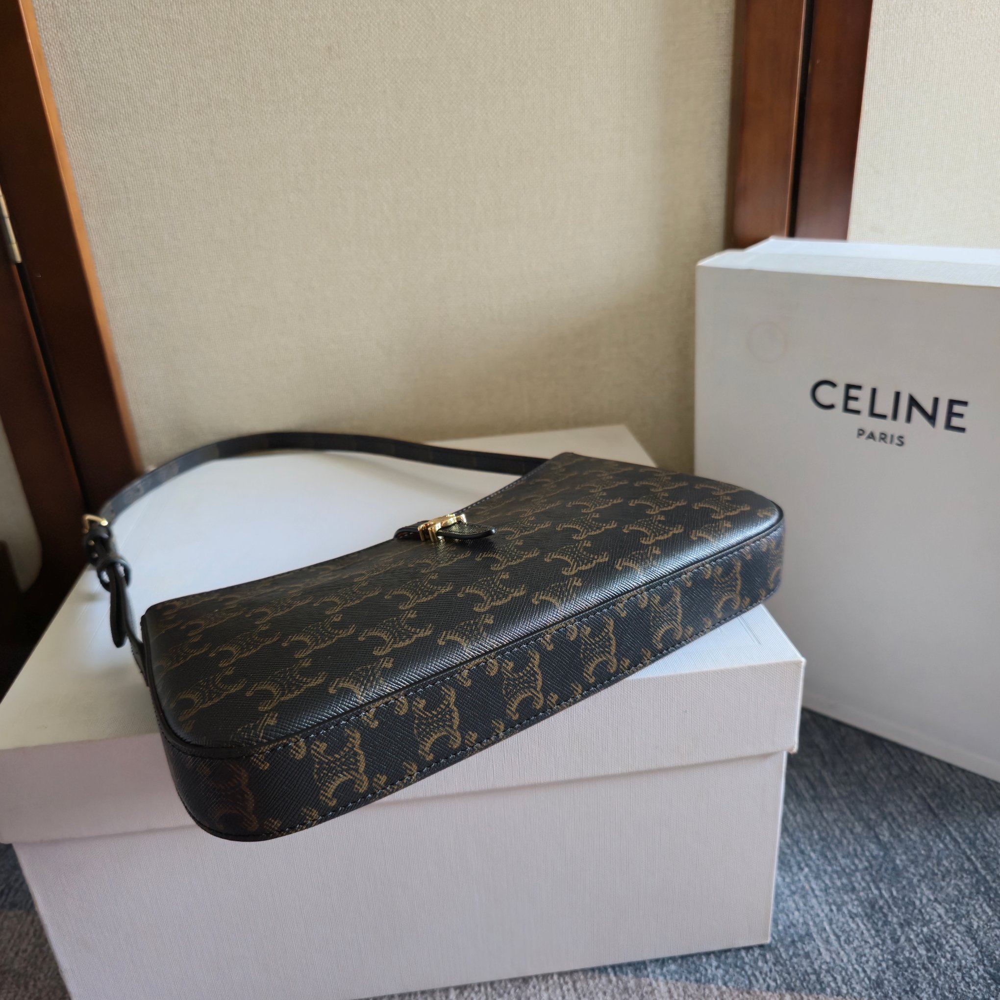 Celine Hot New Product-1