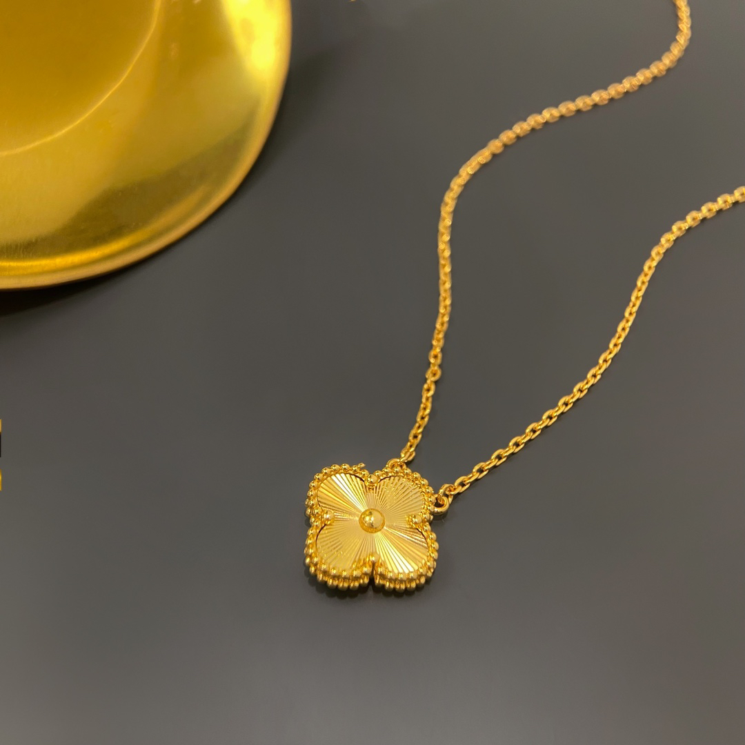 Van Cleef & Arpels necklace-141