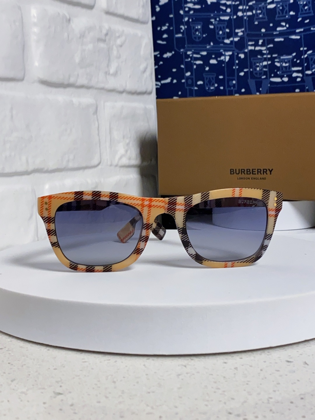 Burberry glasses-36