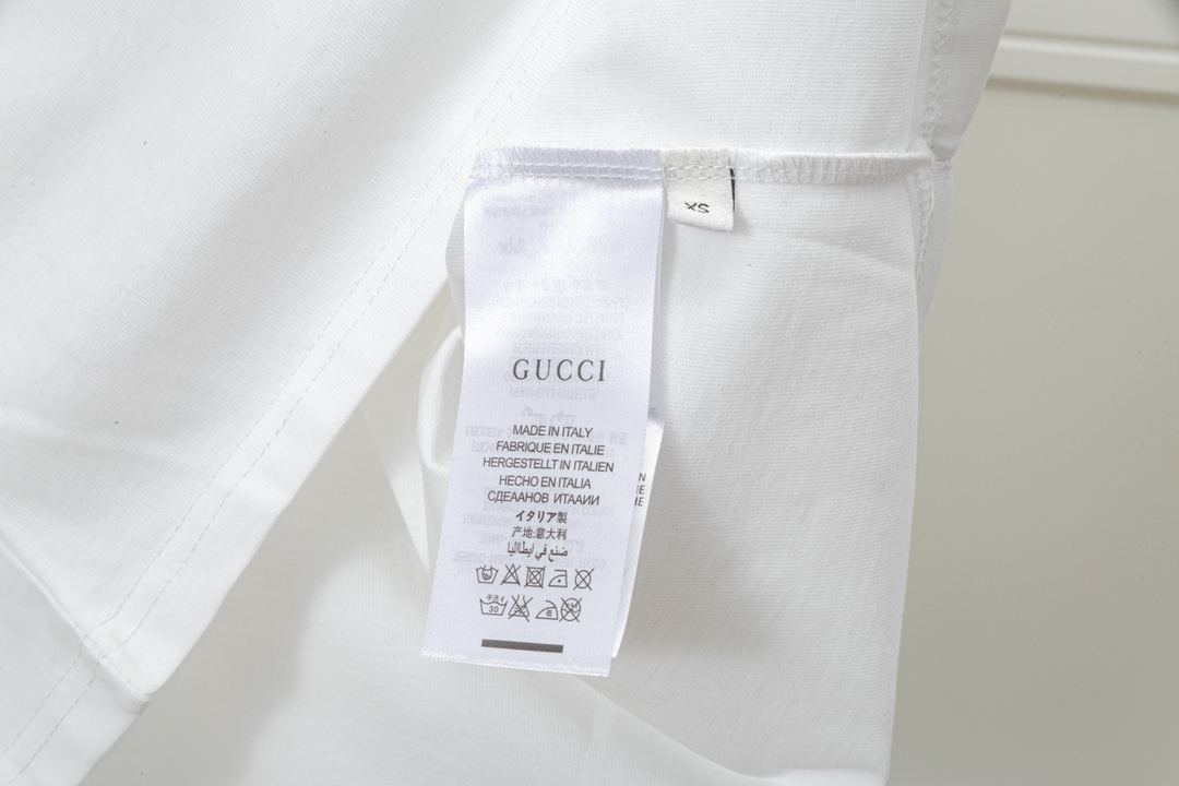 Gucci clothing-76